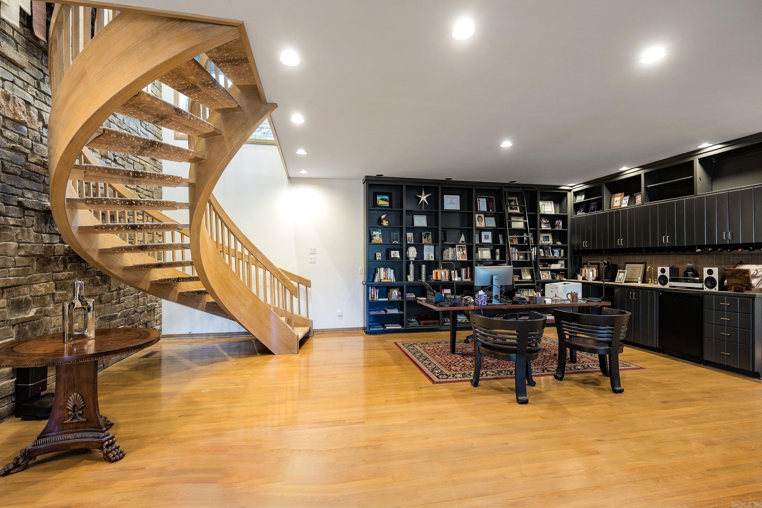 PLEASANT VALLEY - Residential