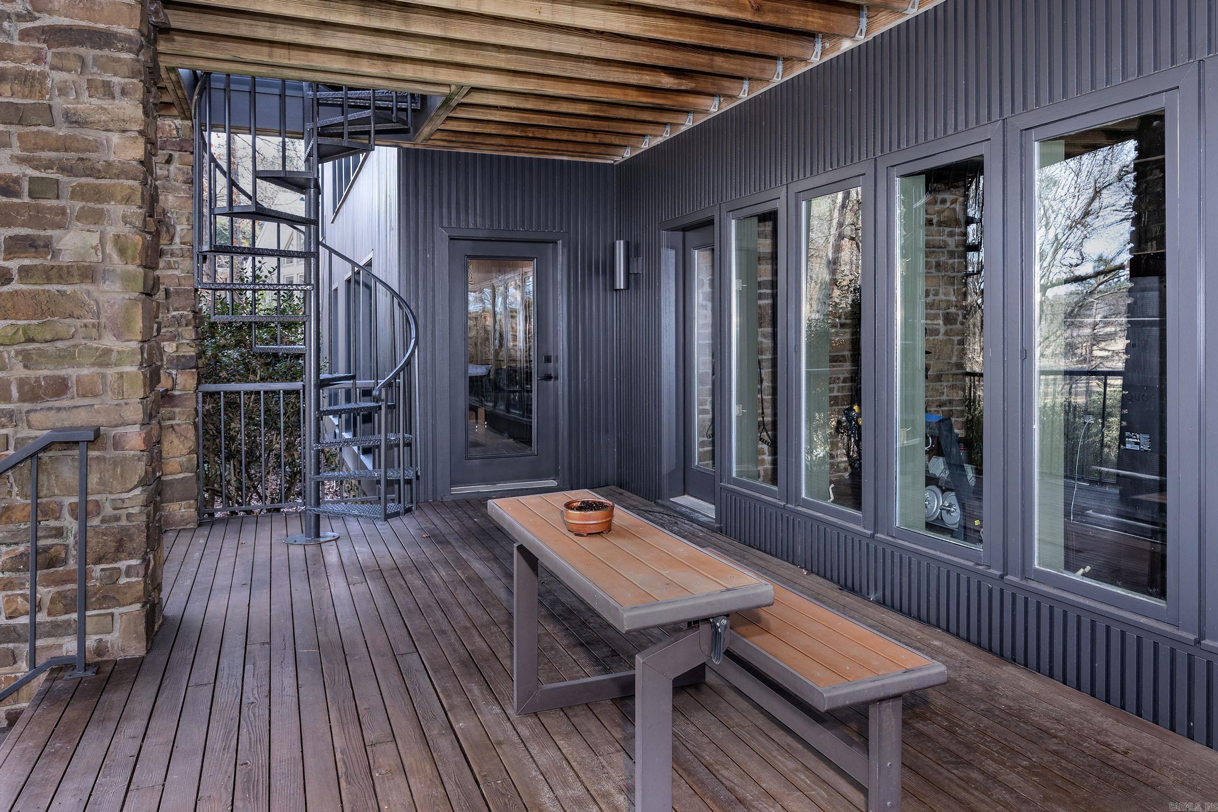 PLEASANT VALLEY - Residential