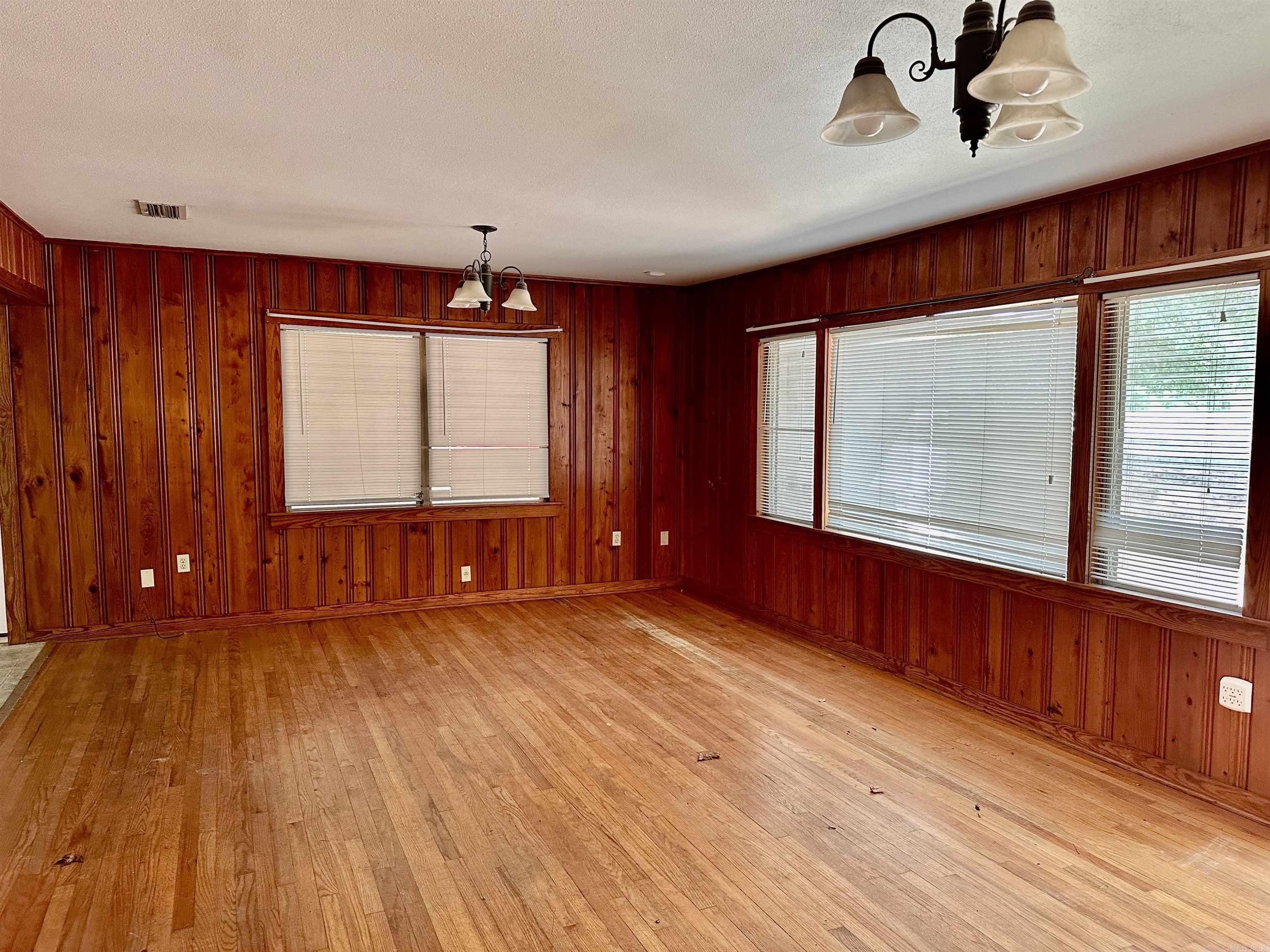 Magnolia - Residential