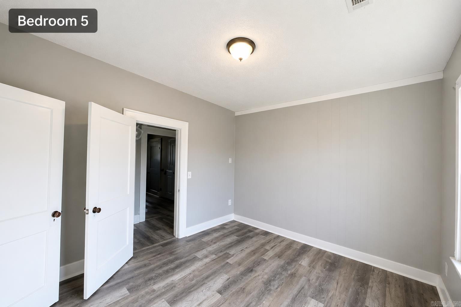 HOLTS INDUSTRIAL - Residential