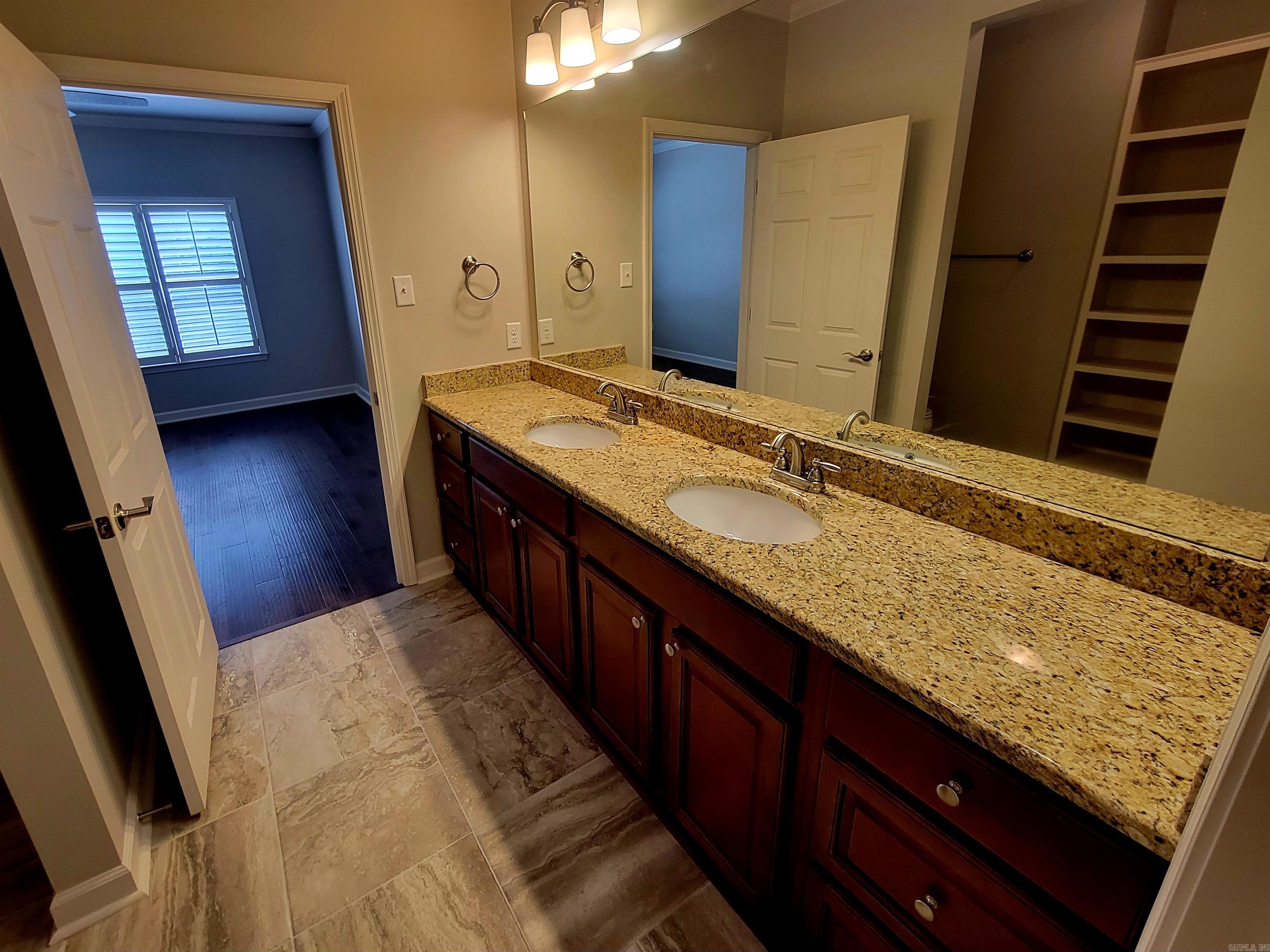 MOUNTAIN TERRACE ESTATES TOWNHOM - Residential