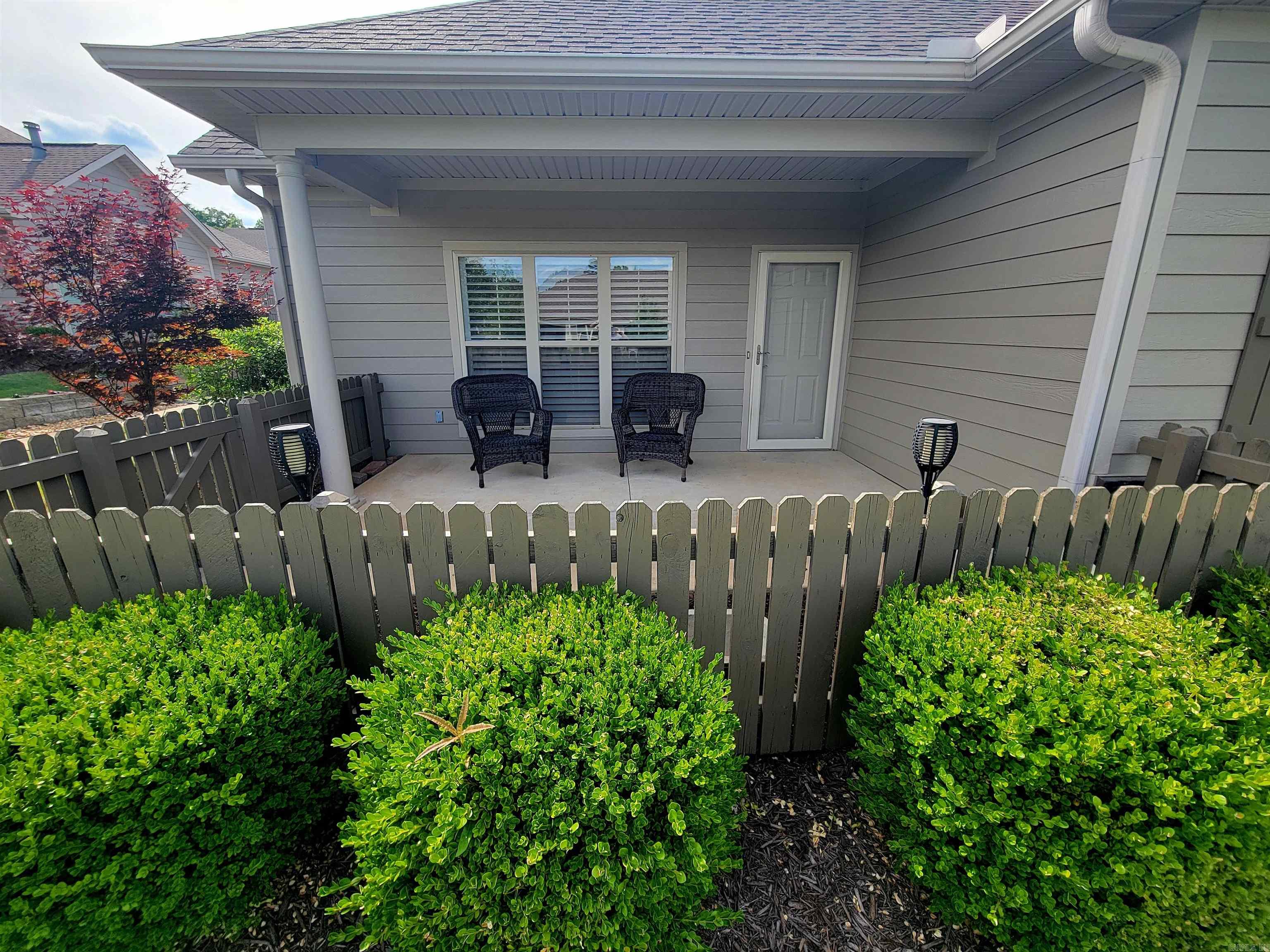 MOUNTAIN TERRACE ESTATES TOWNHOM - Residential