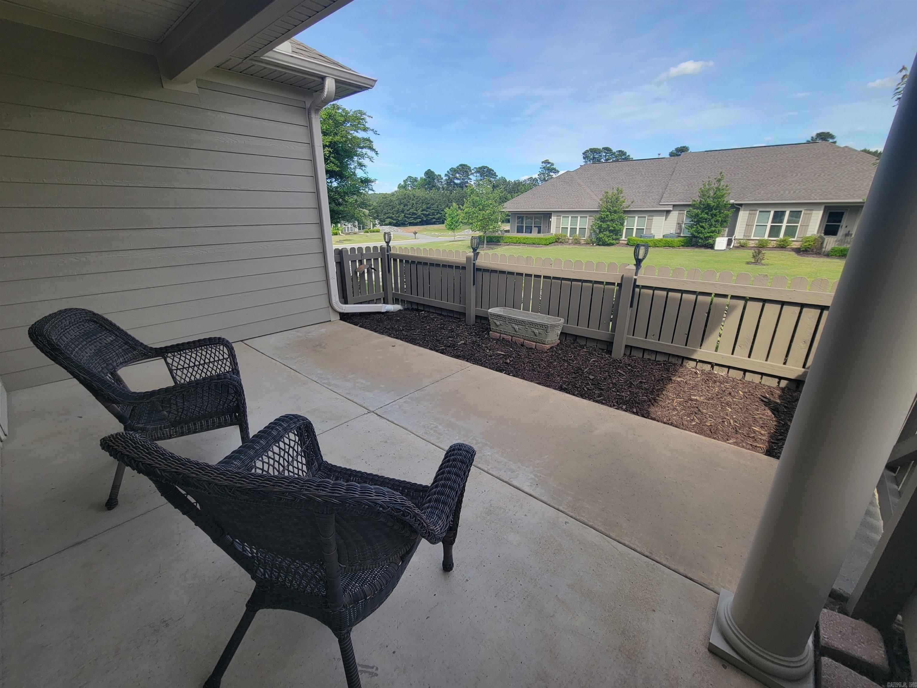 MOUNTAIN TERRACE ESTATES TOWNHOM - Residential