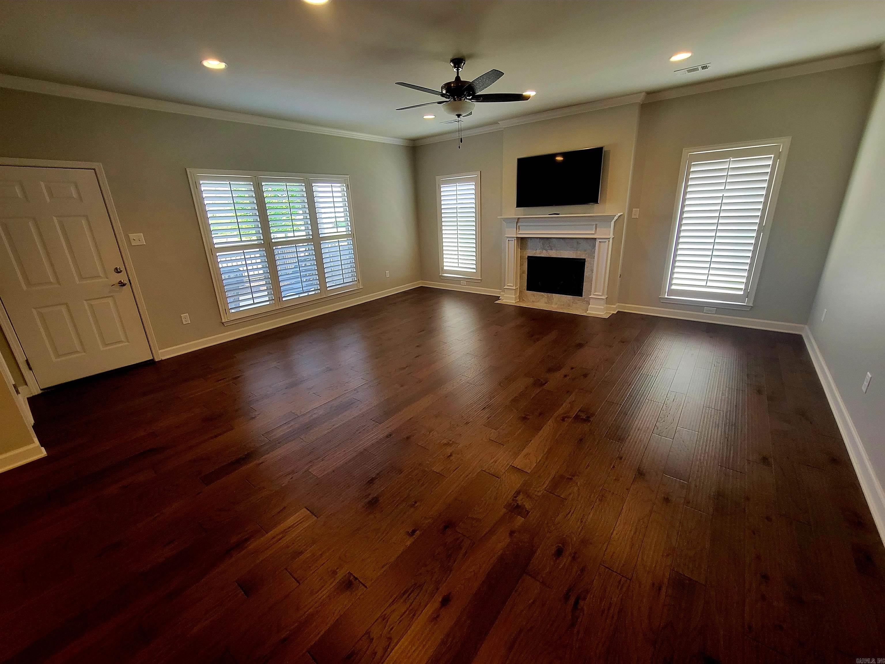 MOUNTAIN TERRACE ESTATES TOWNHOM - Residential