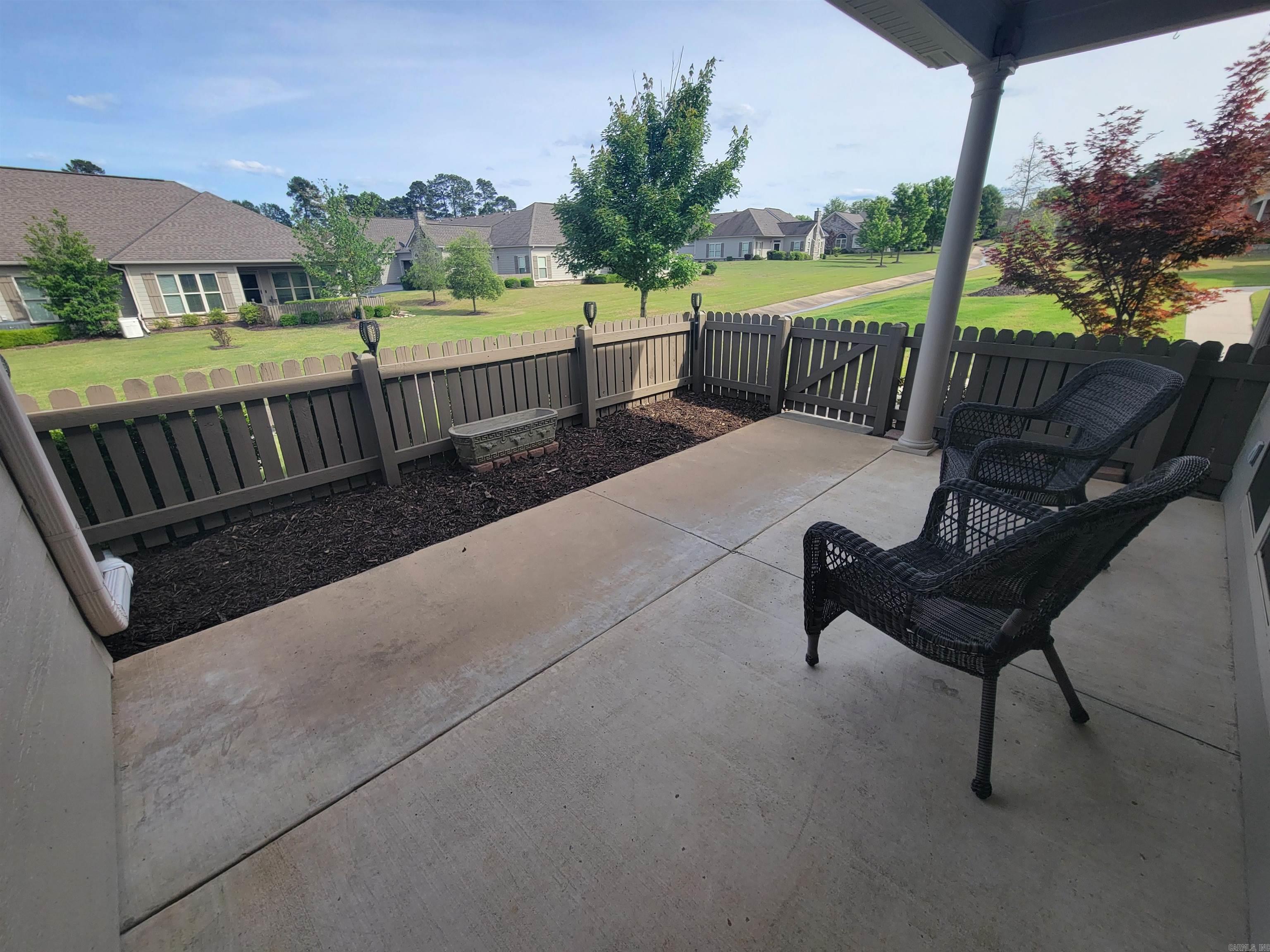 MOUNTAIN TERRACE ESTATES TOWNHOM - Residential