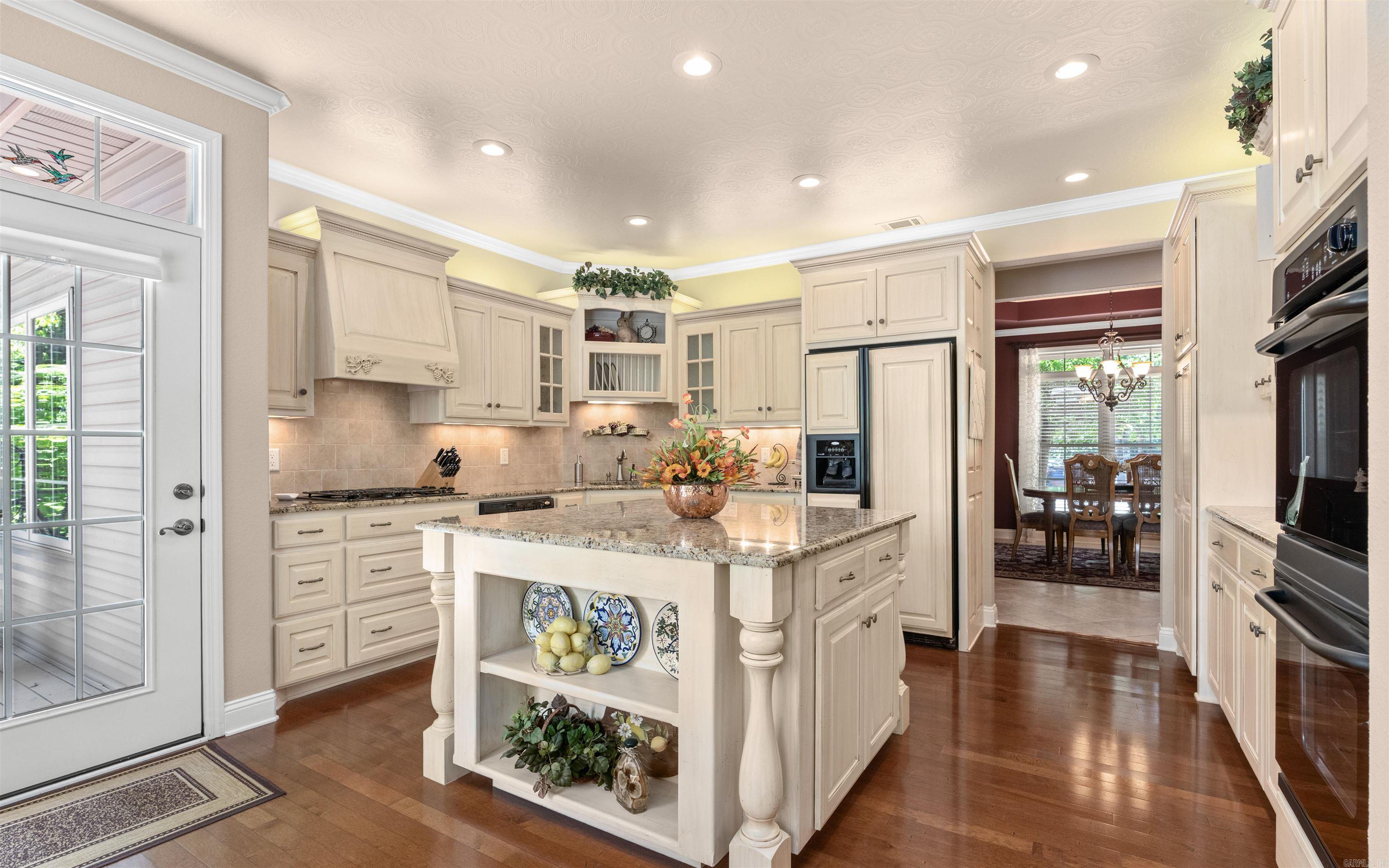 Isabella - Residential