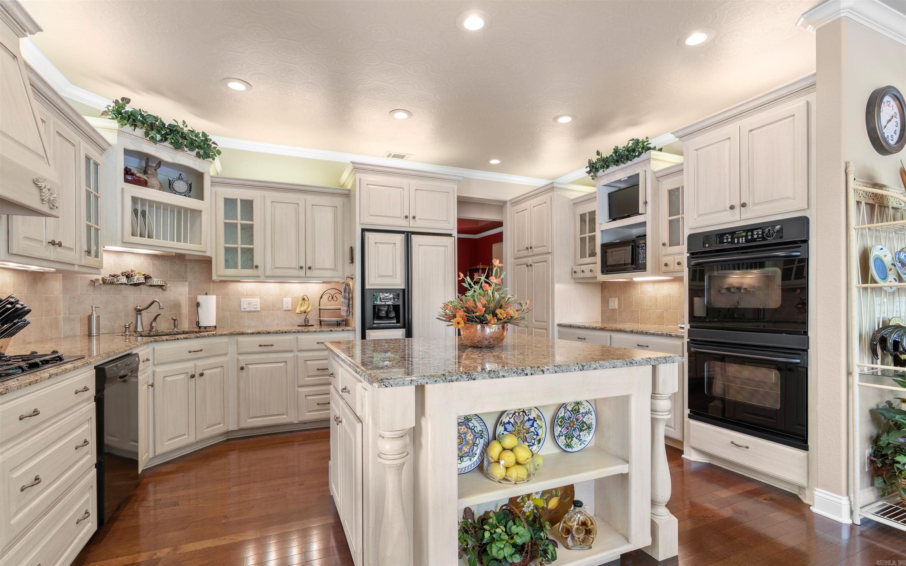 Isabella - Residential