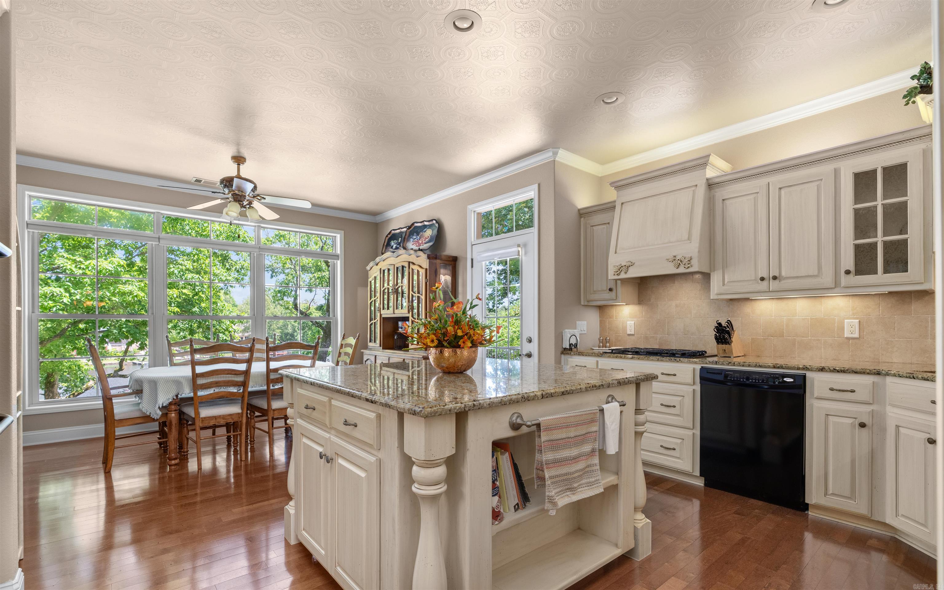 Isabella - Residential