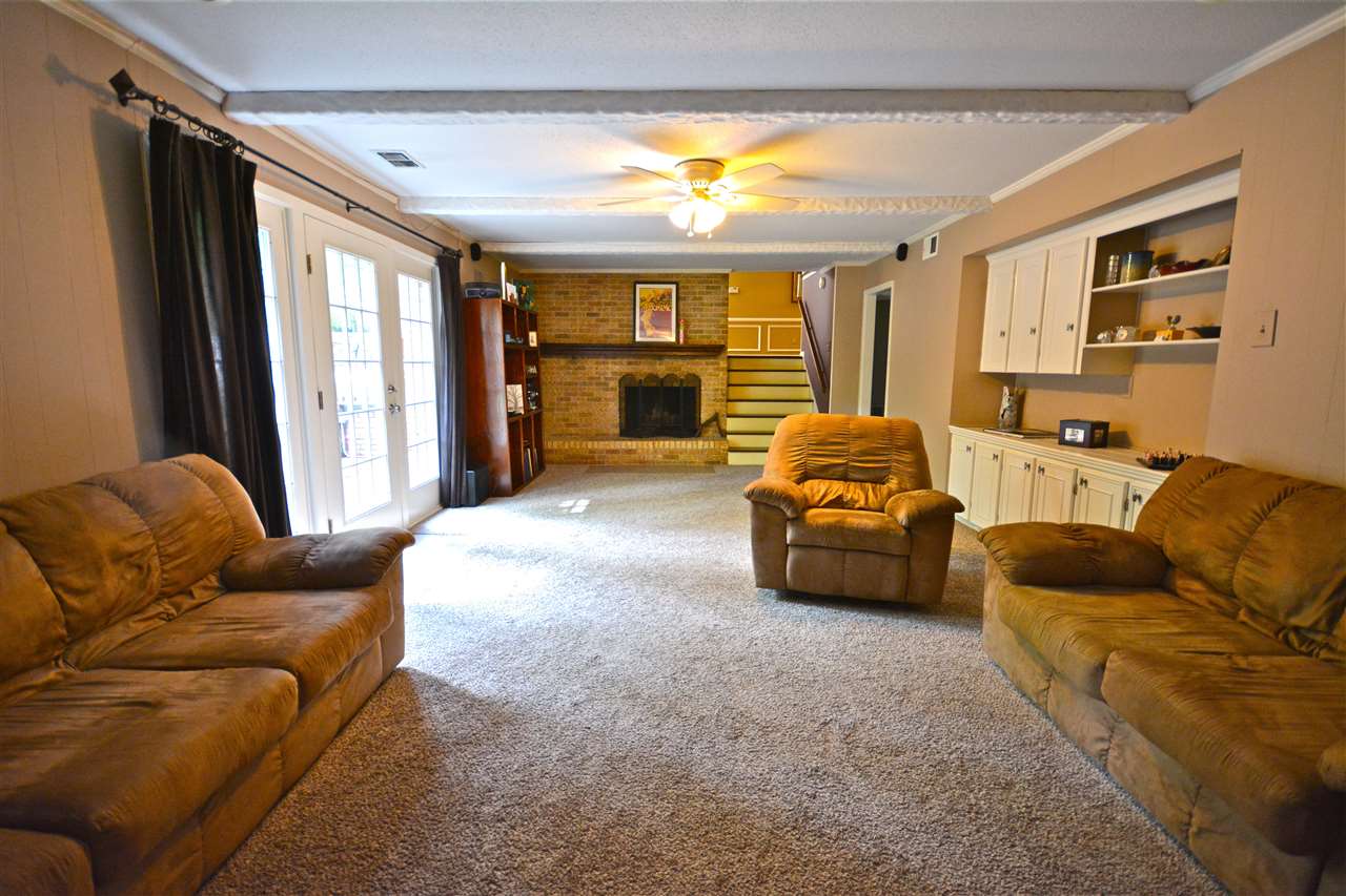 PLEASANT VALLEY - Residential