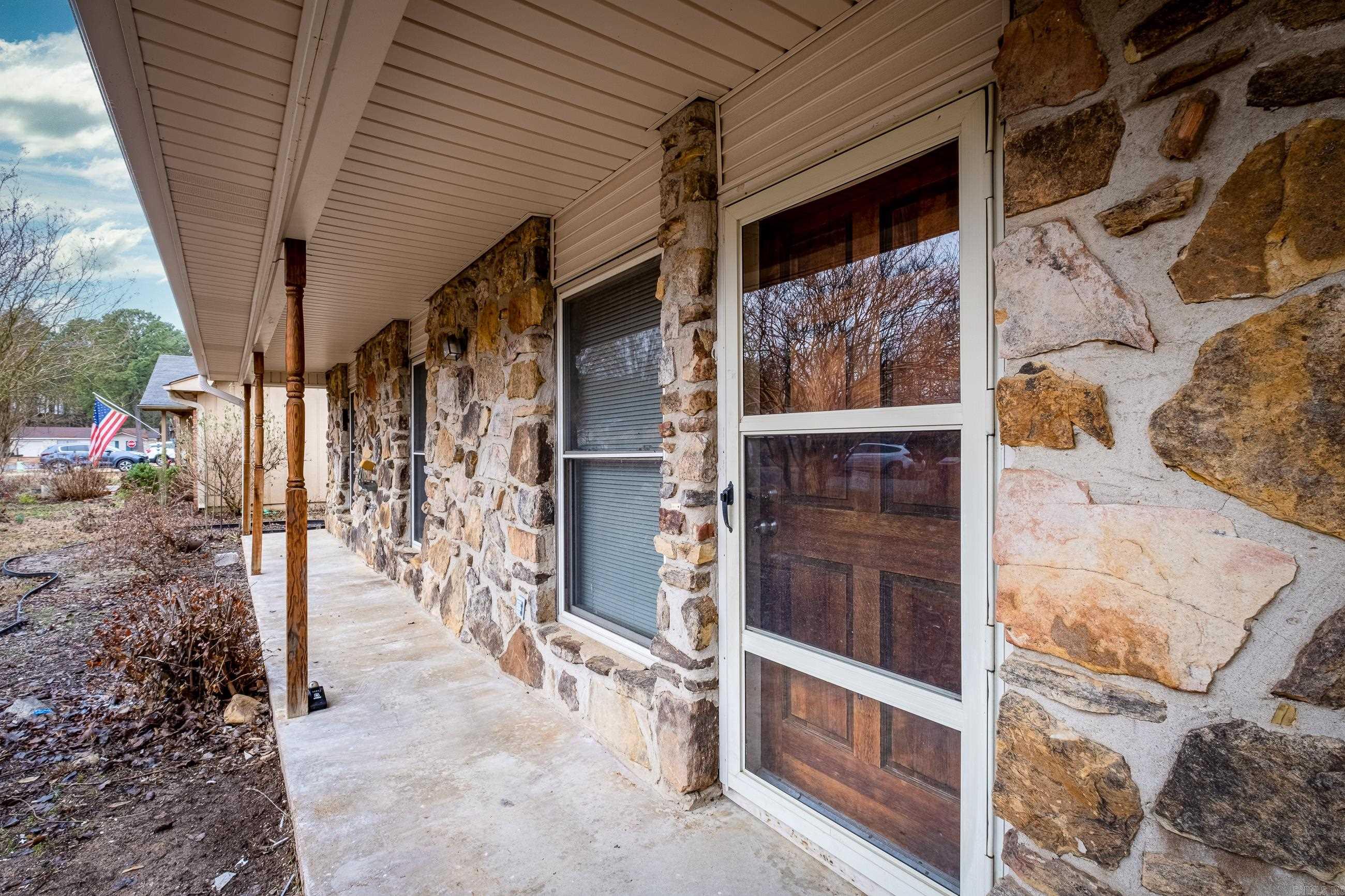 Kingspark to Cook Mountain Villa - Residential Lease