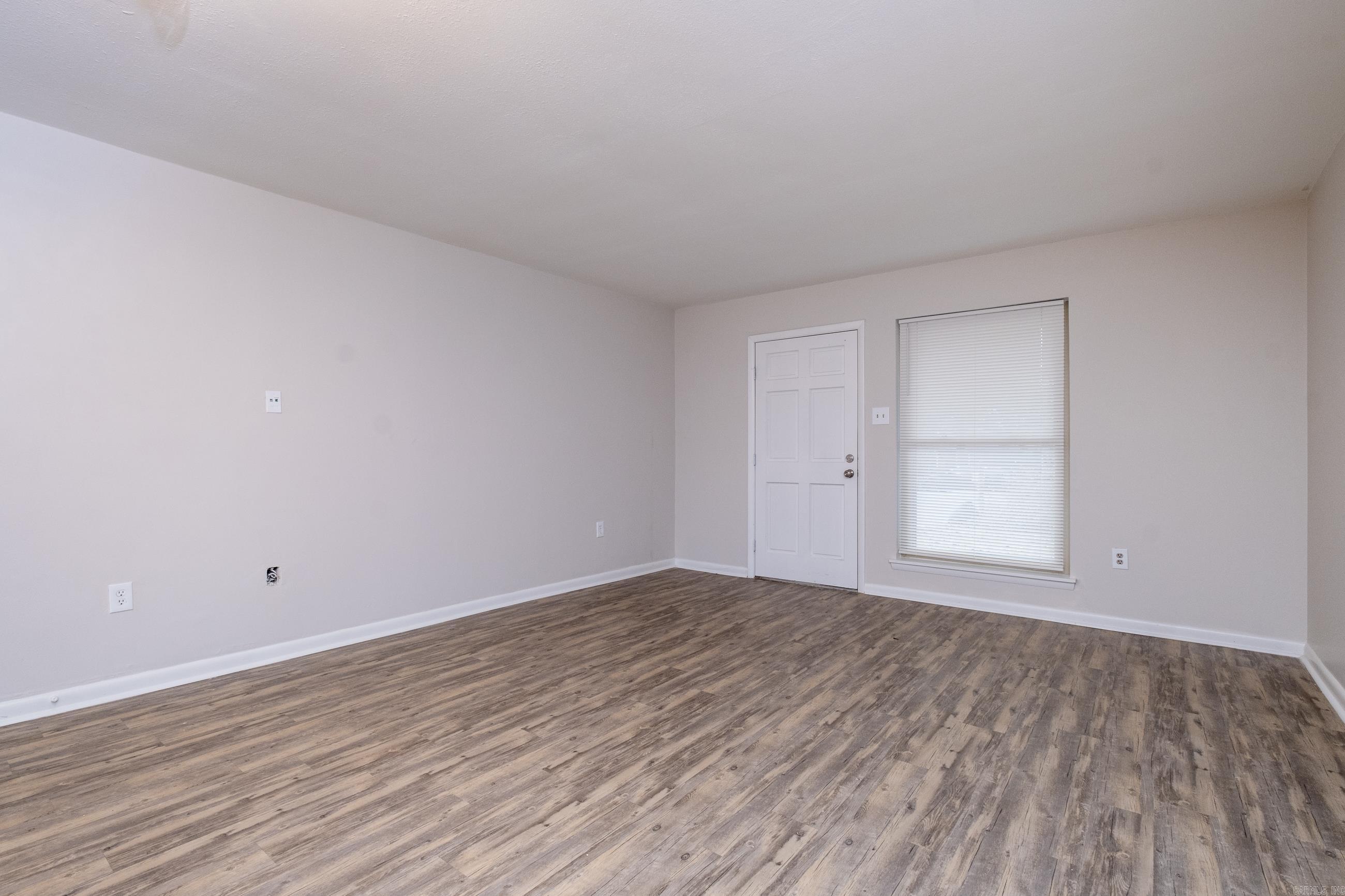 Kingspark to Cook Mountain Villa - Residential Lease