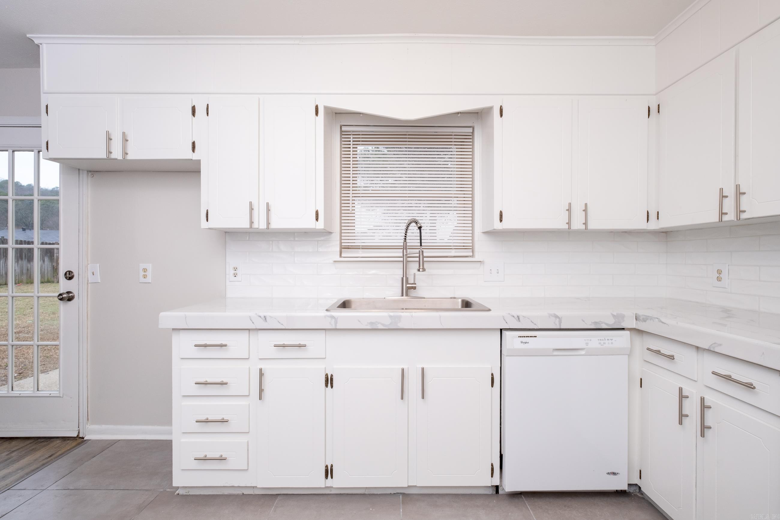 Kingspark to Cook Mountain Villa - Residential Lease