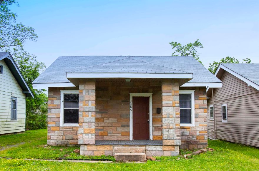 Cozy 2BD home in North Little Rock with a covered front porch. Large partially fenced back yard. The lease for this property is for 2 years with a 3% increase after the first year. Income has to be 3x the amount of rent. NO SECTION 8  **ALL PROPERTIES MAY NOT BE MOVE-IN READY**
