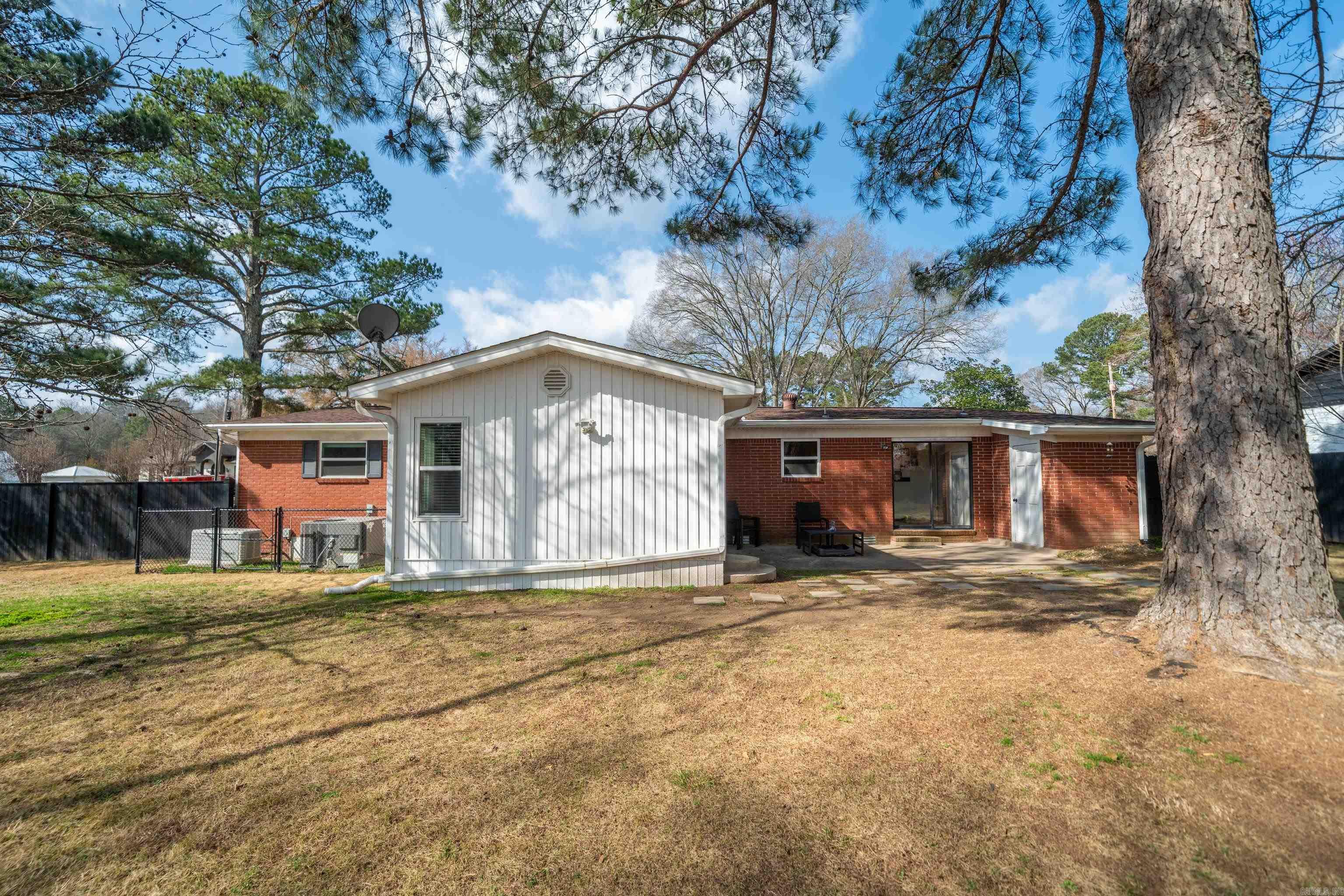 BELLAIRE PLACE - Residential