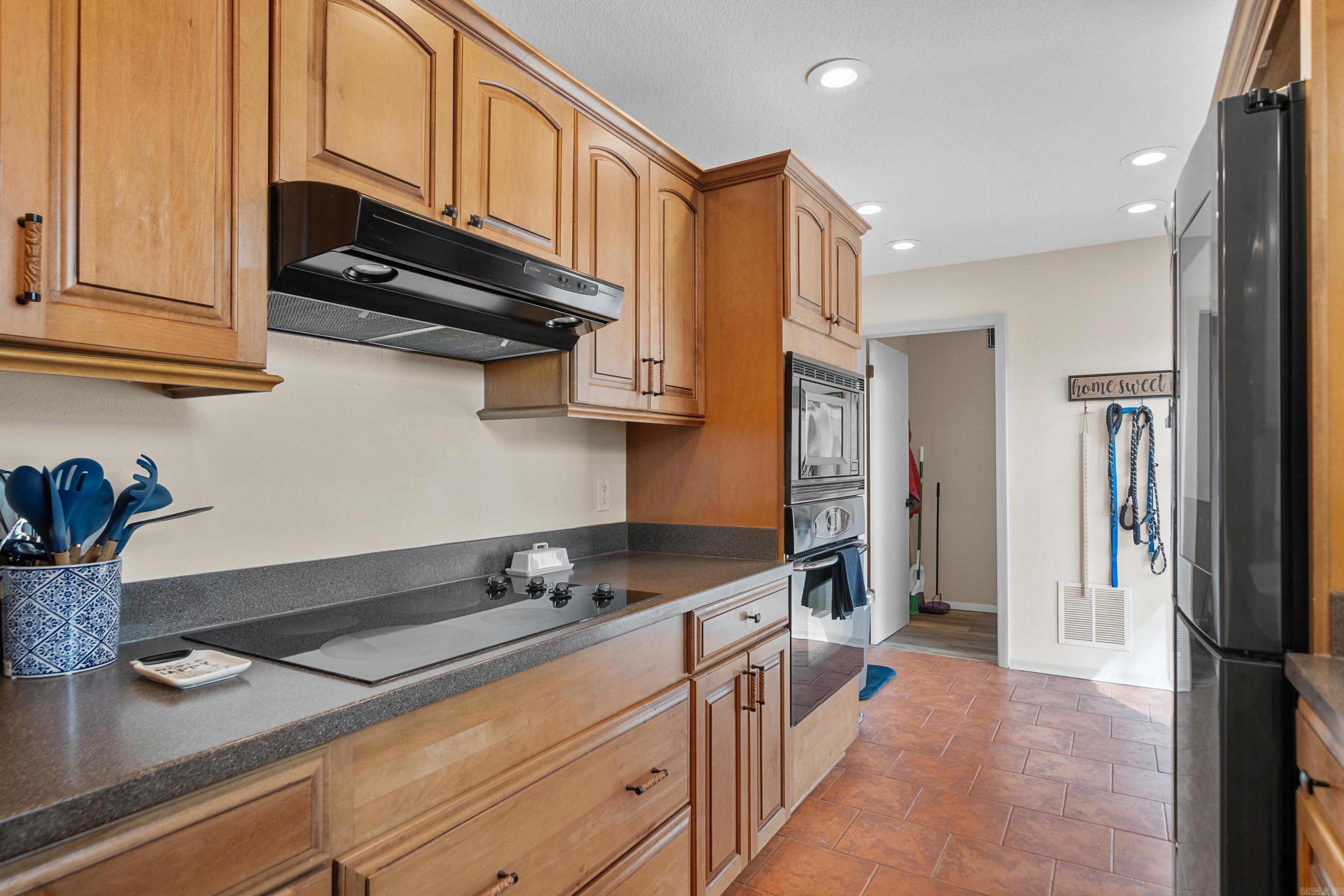 BELLAIRE PLACE - Residential