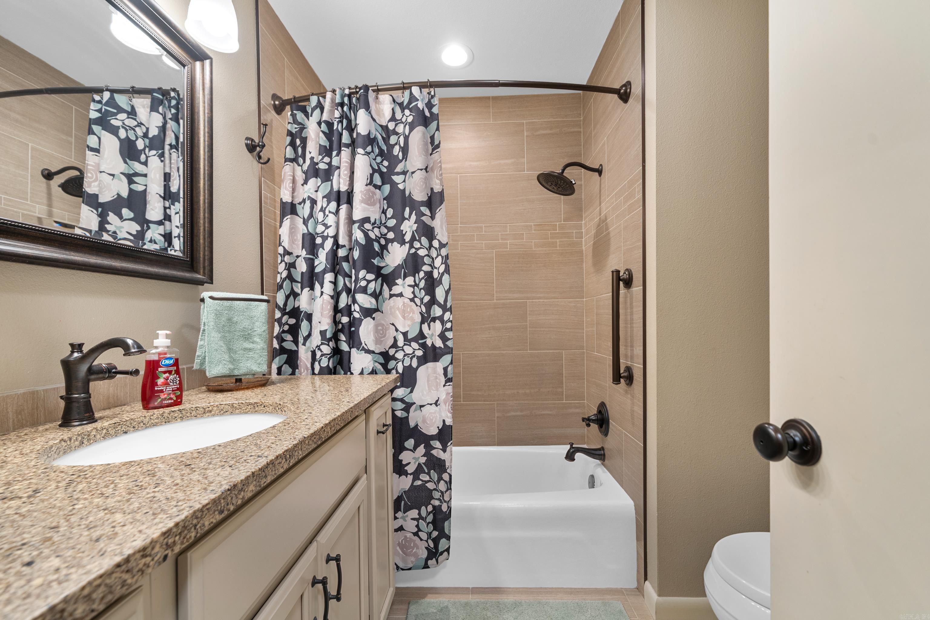 BELLAIRE PLACE - Residential