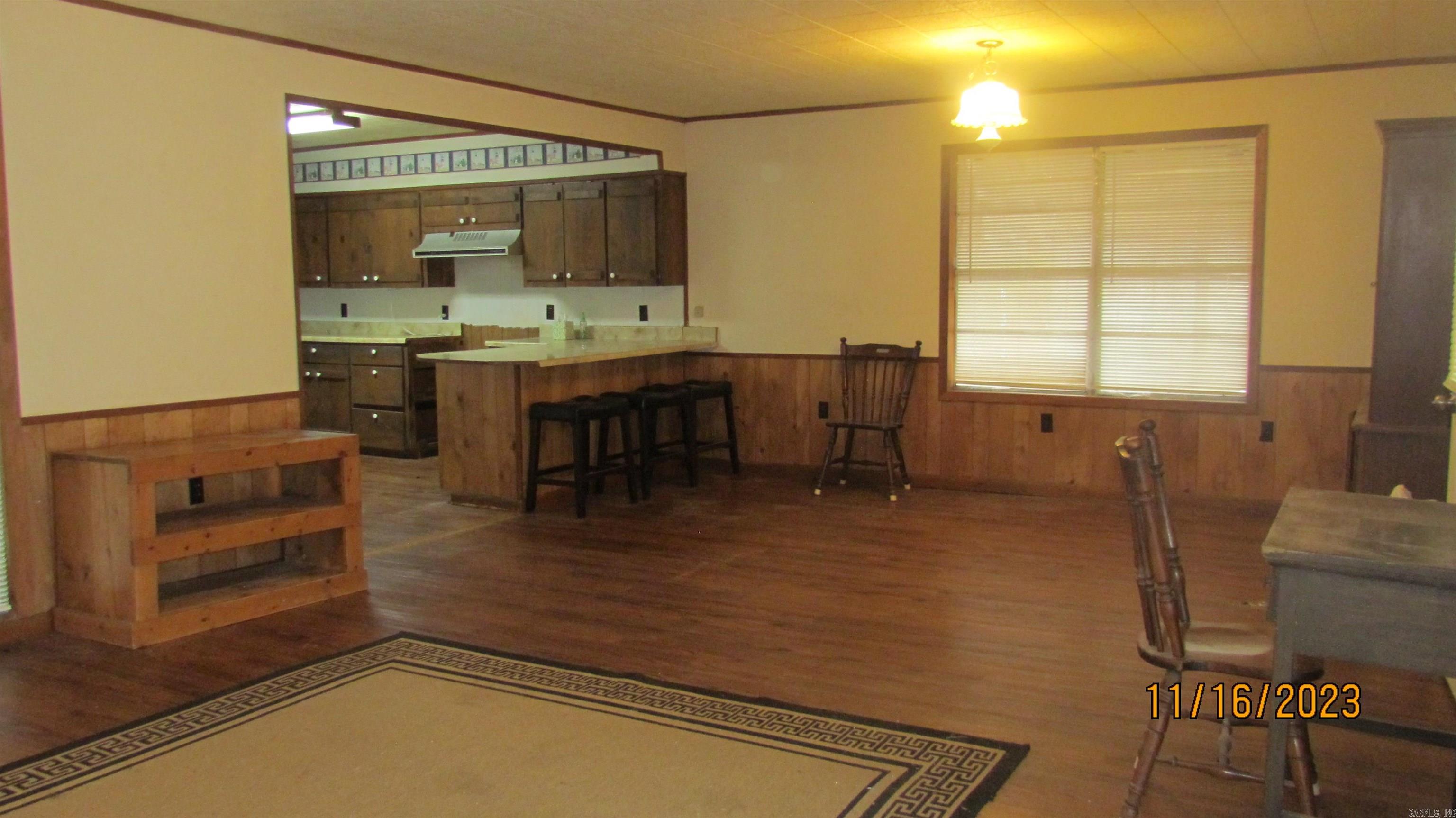 KELLY ACREAGES - Residential