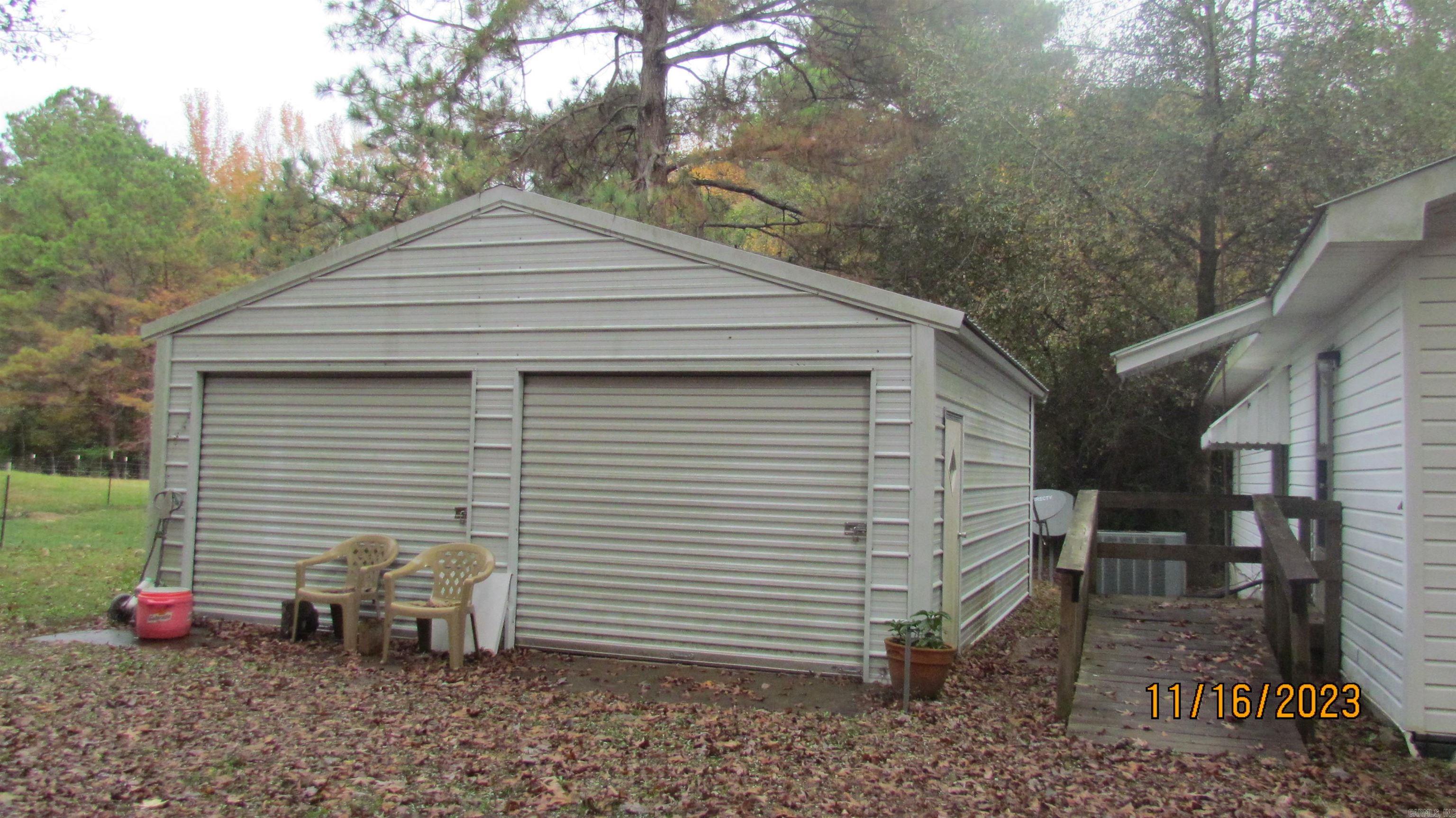 KELLY ACREAGES - Residential