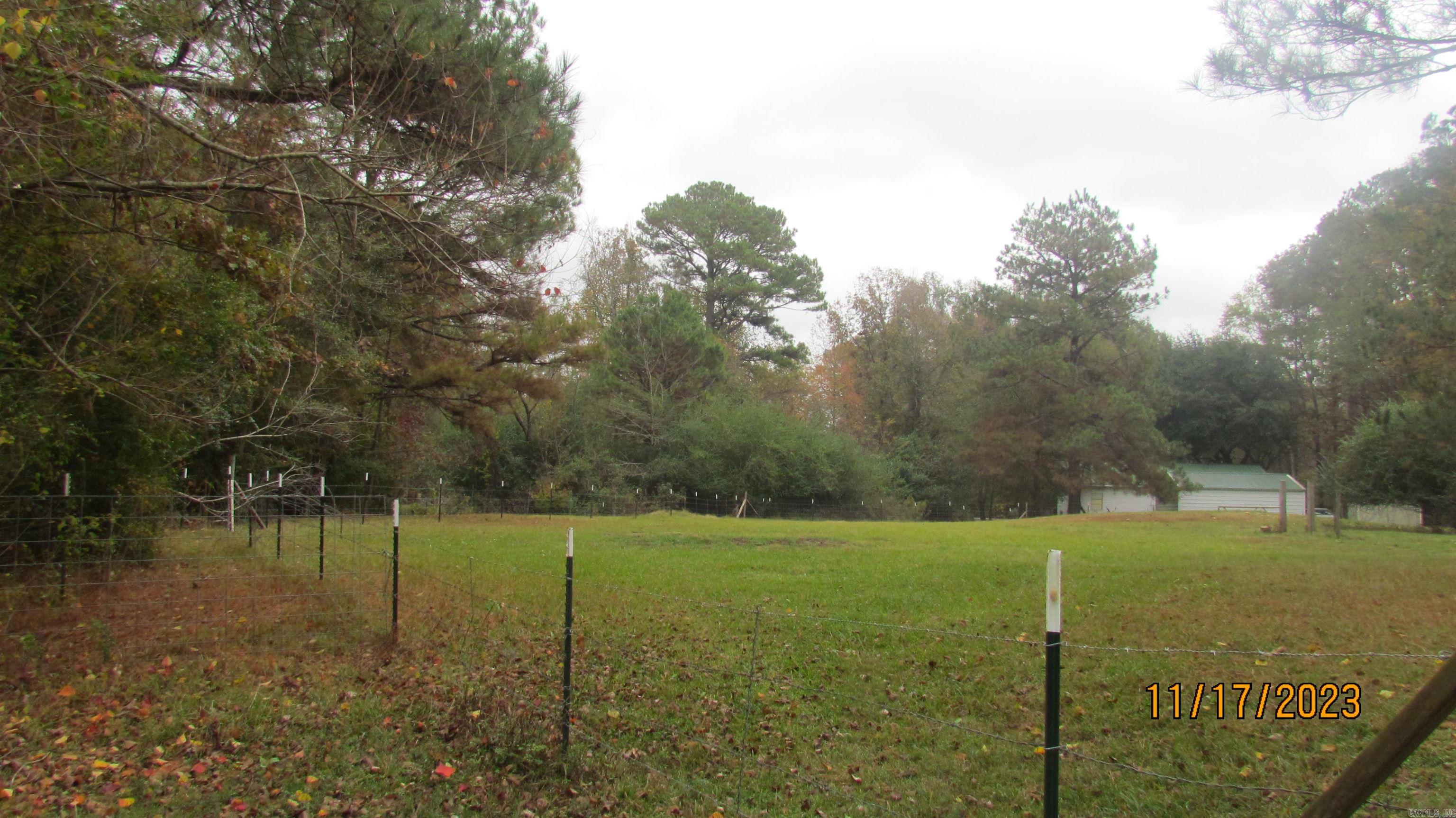 KELLY ACREAGES - Residential