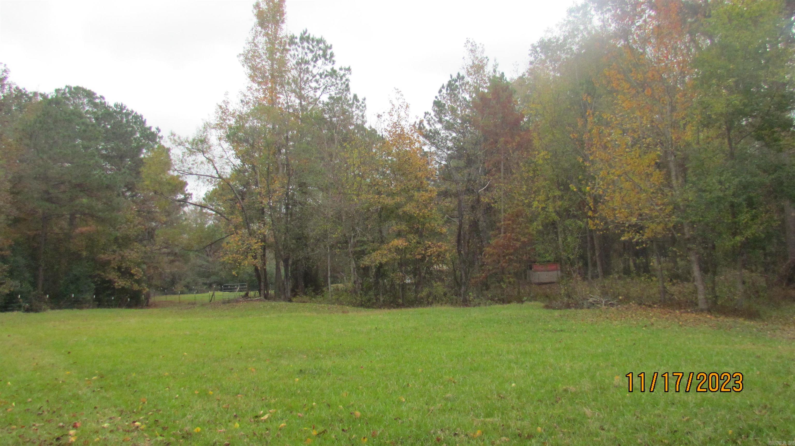 KELLY ACREAGES - Residential