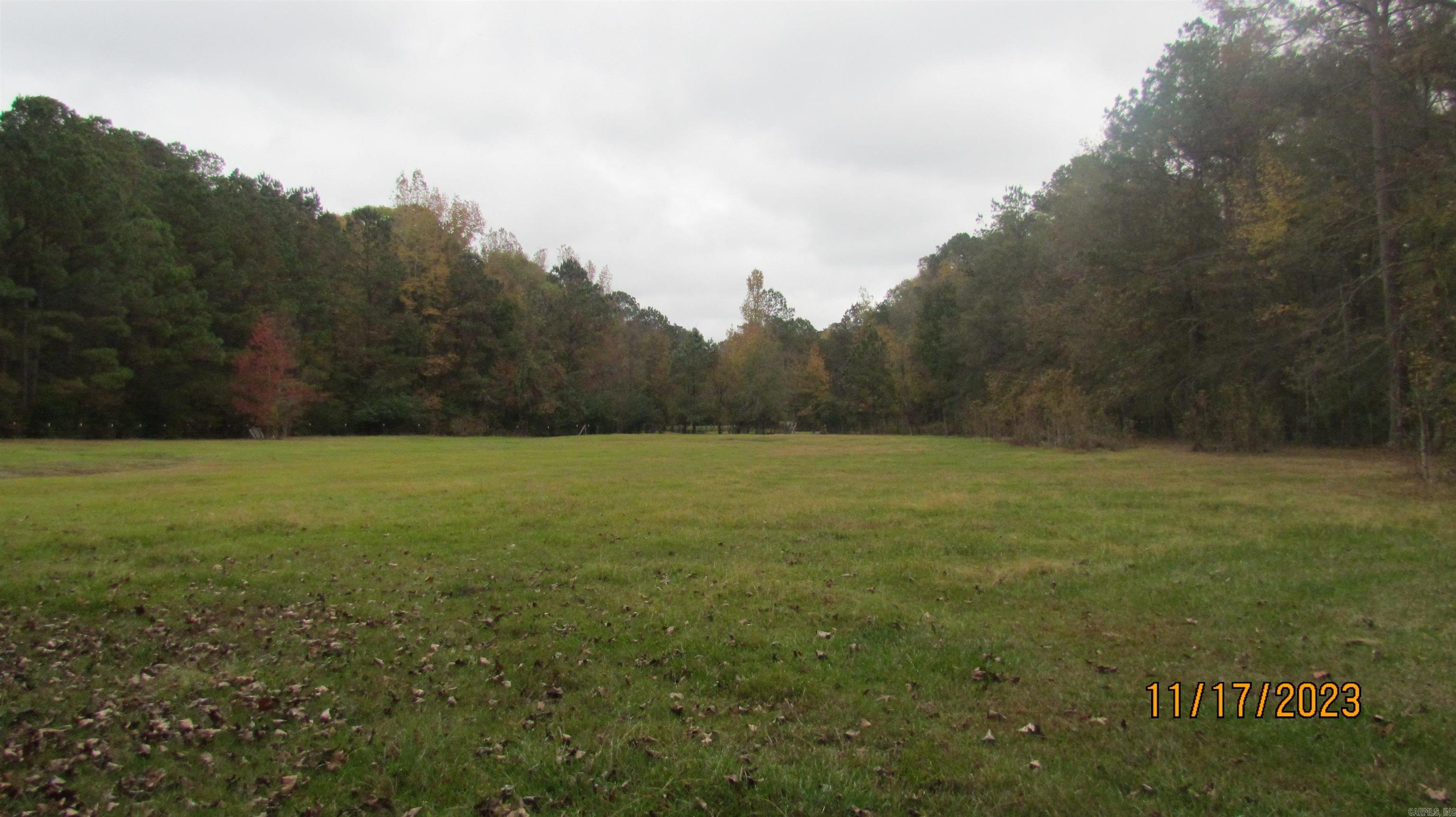 KELLY ACREAGES - Residential