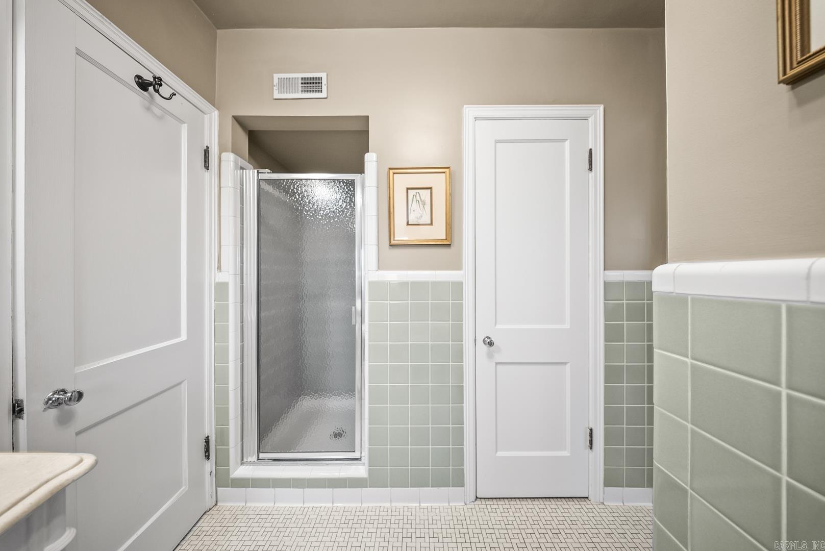 SOUTH NORMANDY - Residential