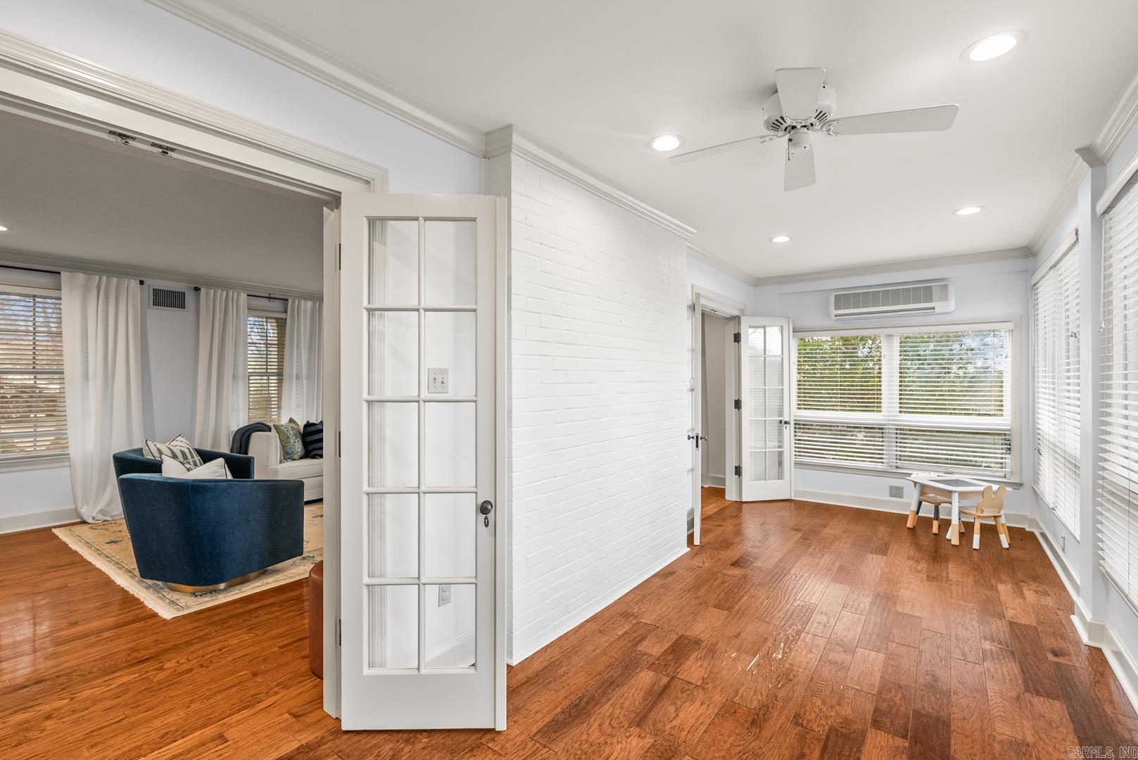 SOUTH NORMANDY - Residential