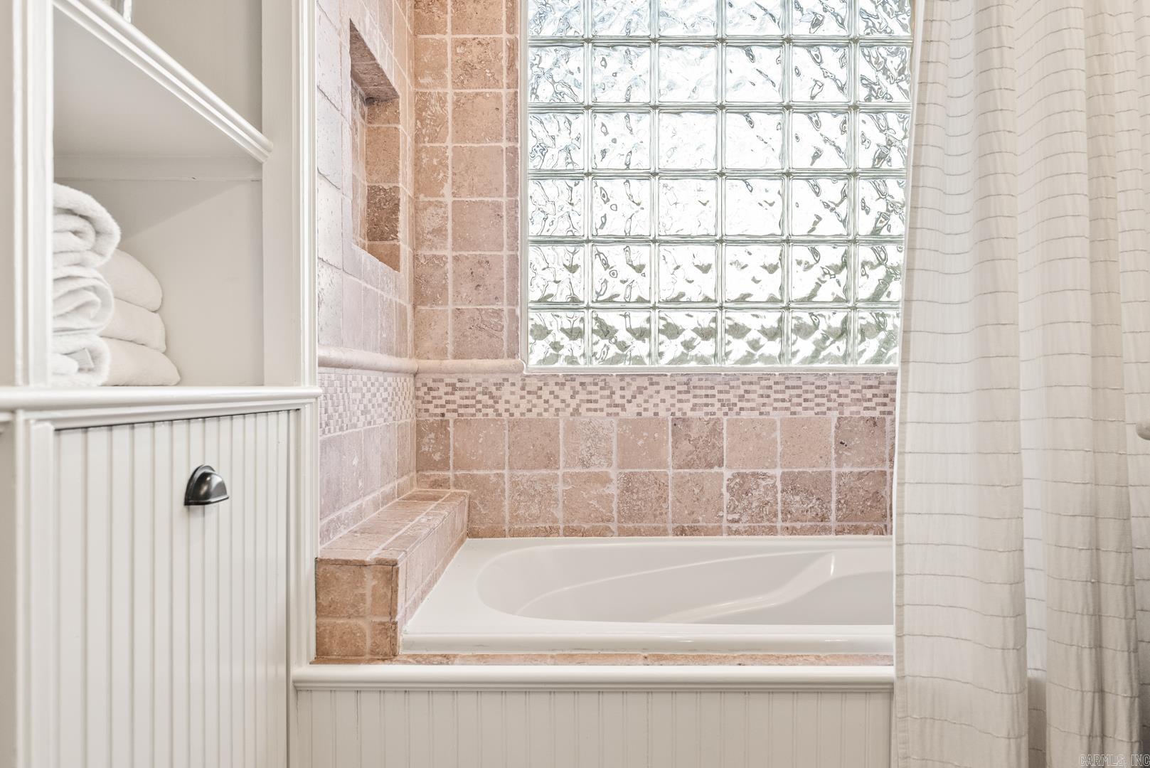 SOUTH NORMANDY - Residential