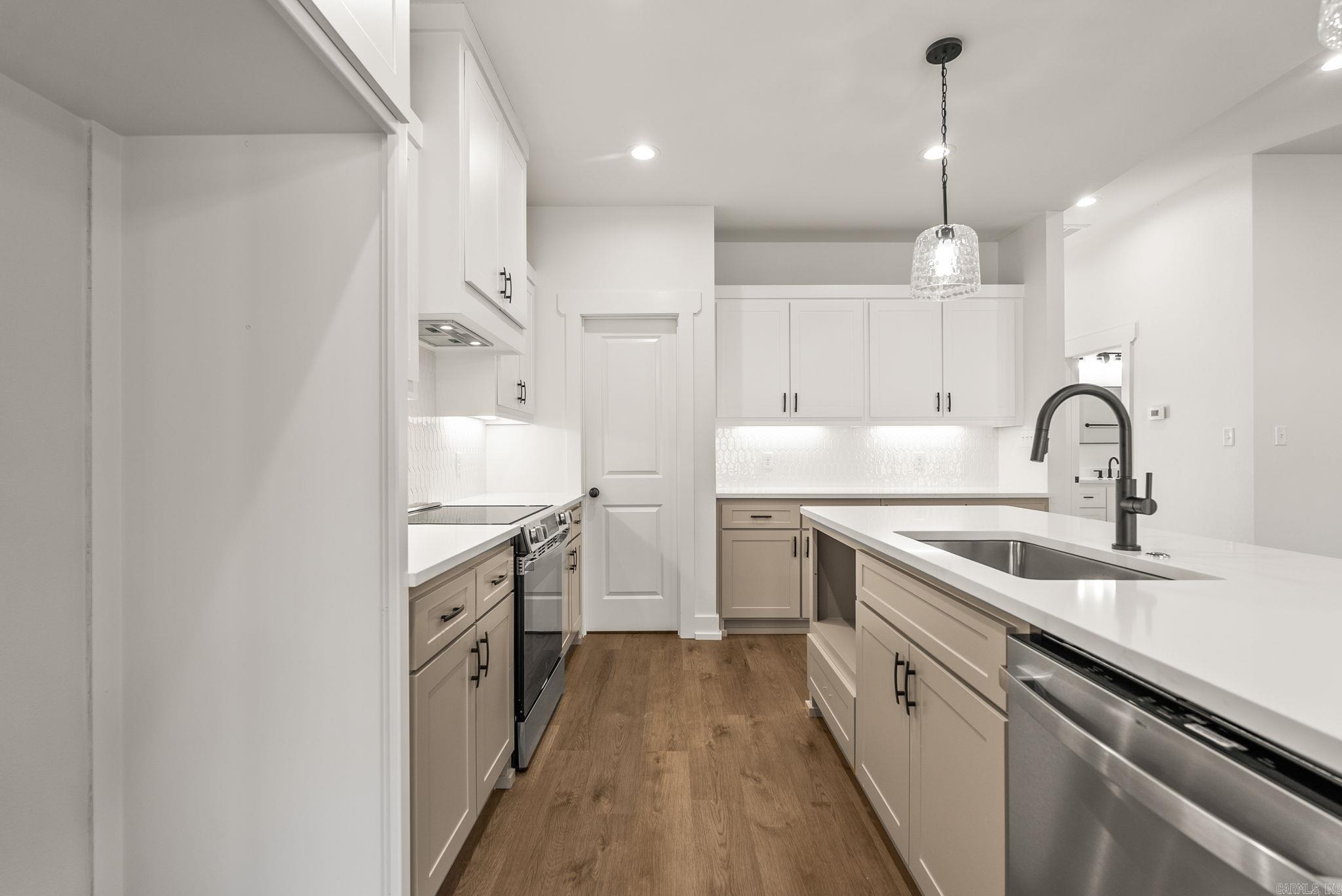 RIDGE VIEW - Residential