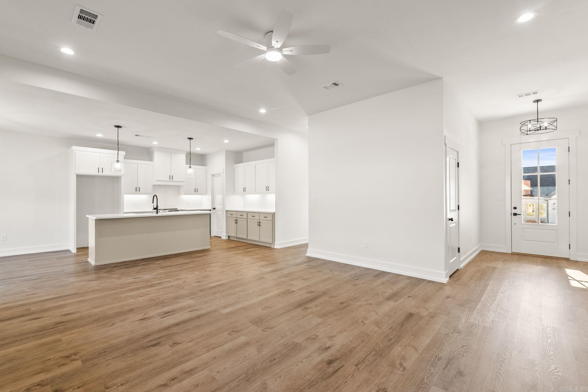 RIDGE VIEW - Residential