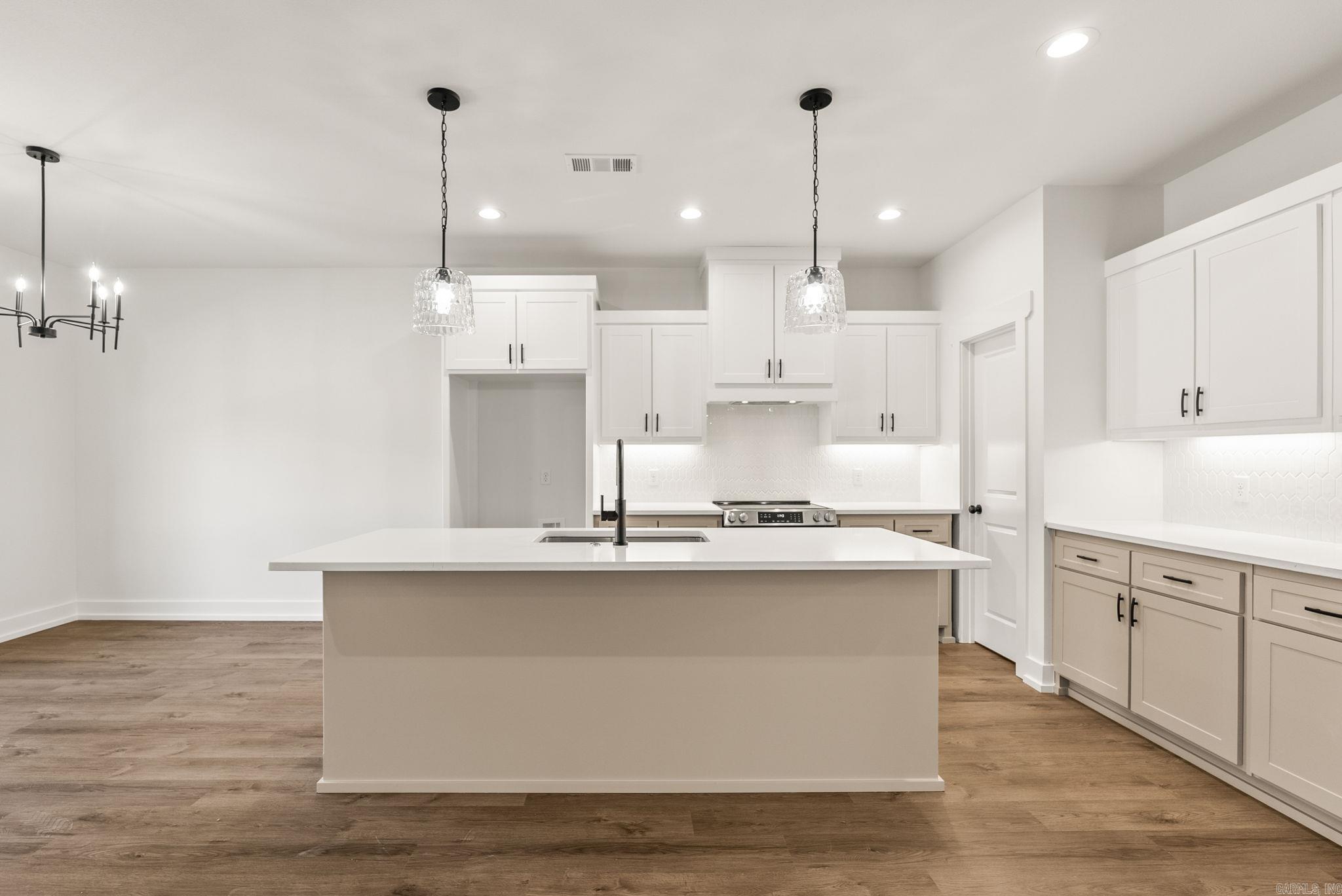 RIDGE VIEW - Residential