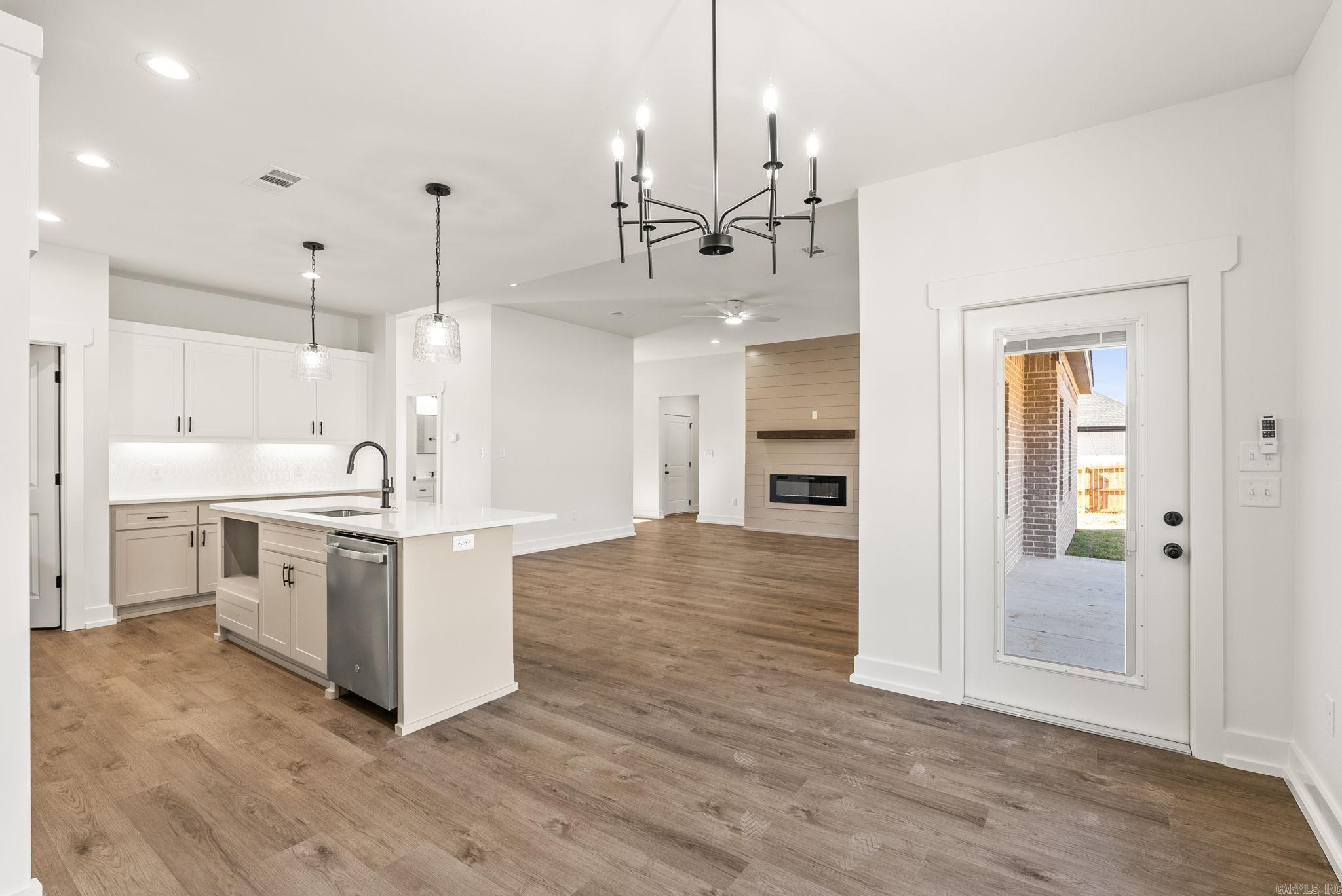 RIDGE VIEW - Residential