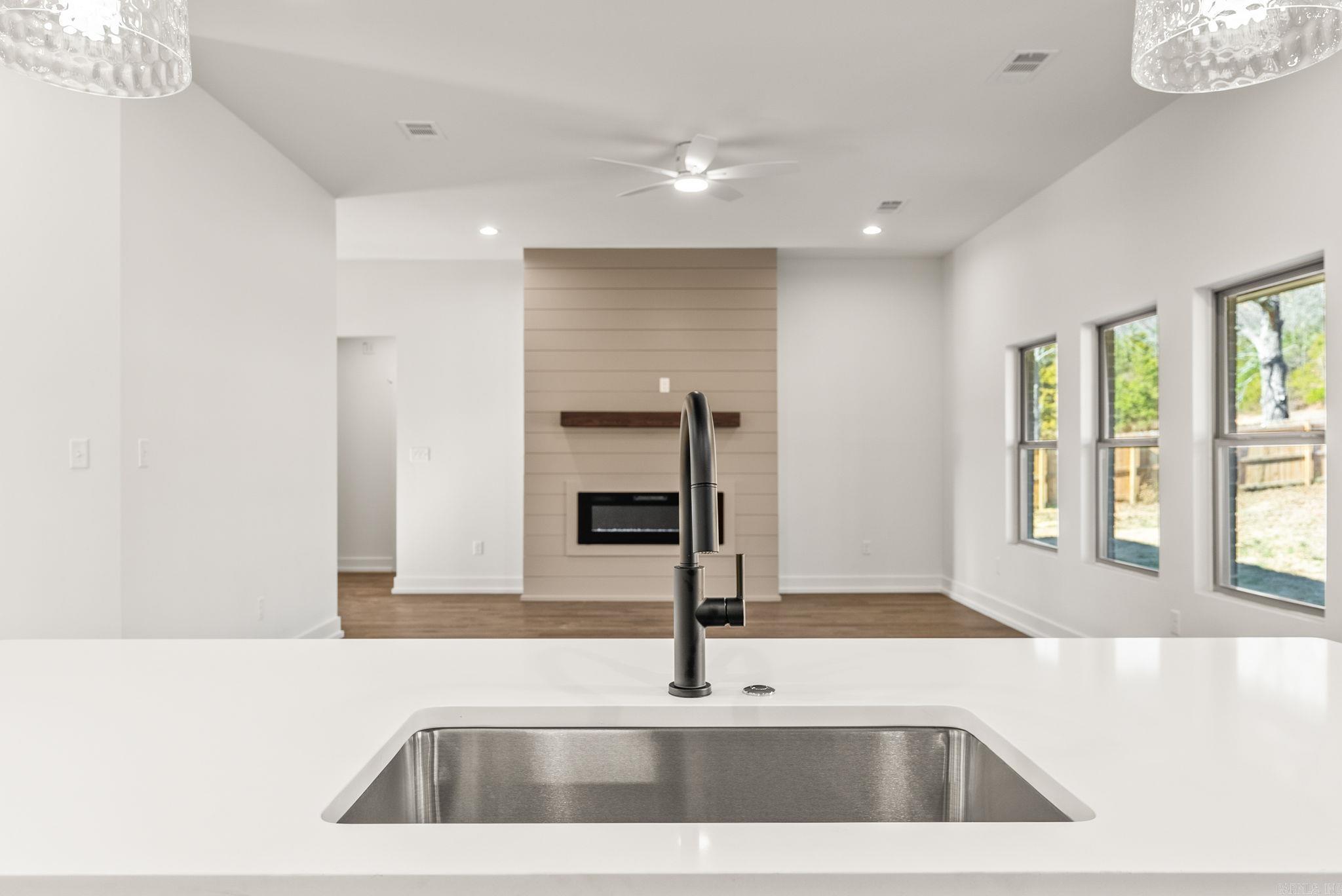 RIDGE VIEW - Residential