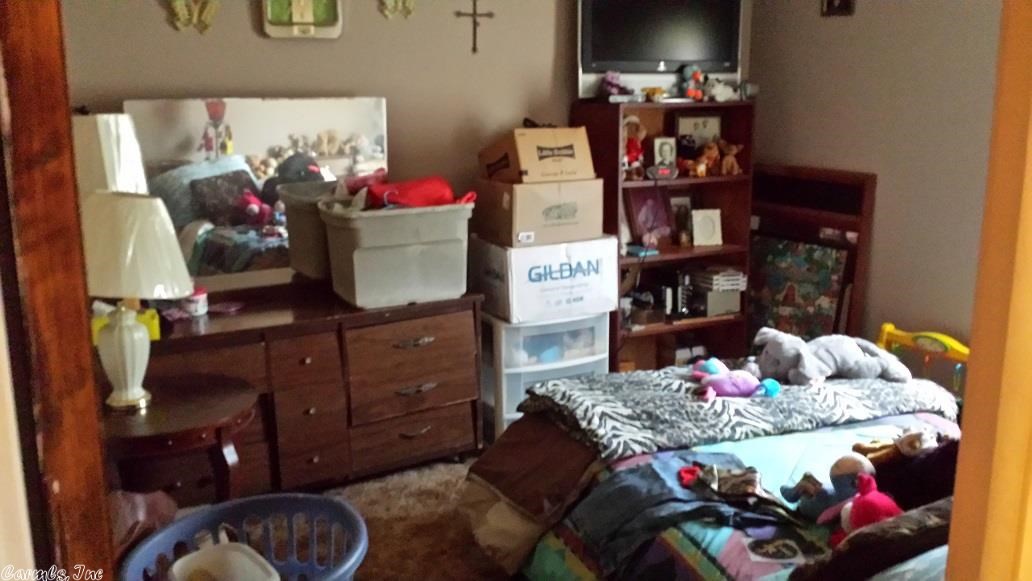 Colonial Acres - Residential