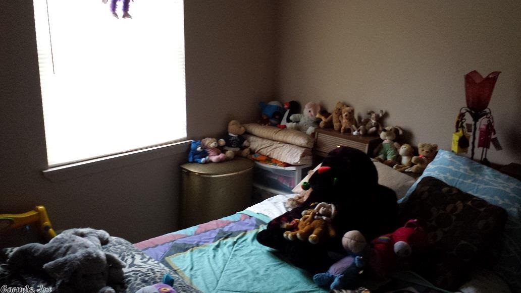 Colonial Acres - Residential