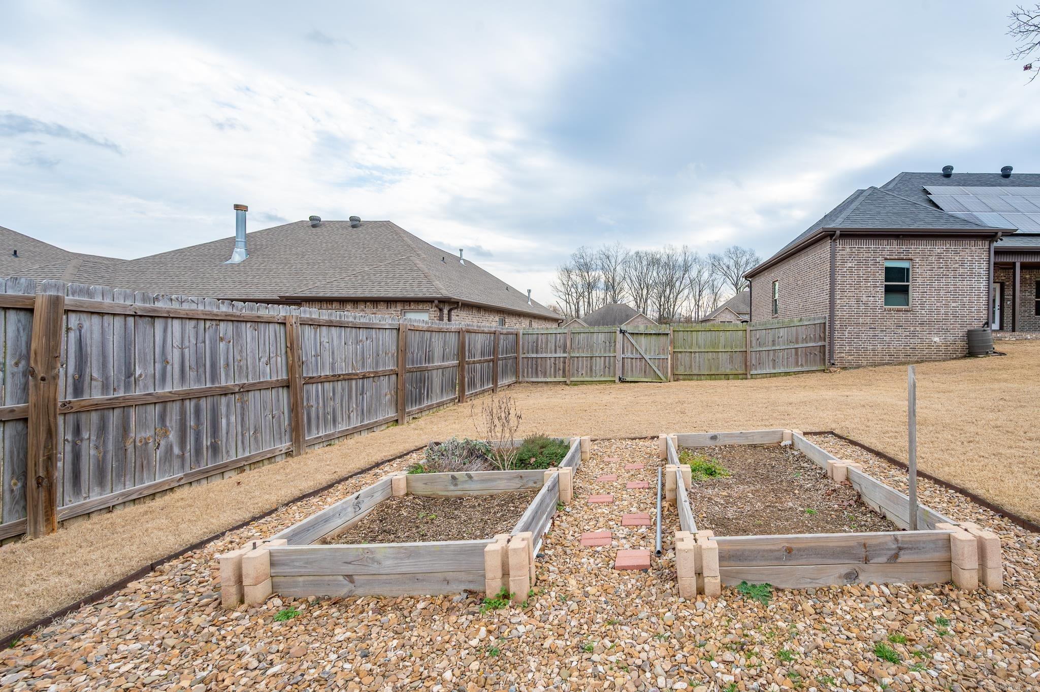 MILLERS GLENN - Residential