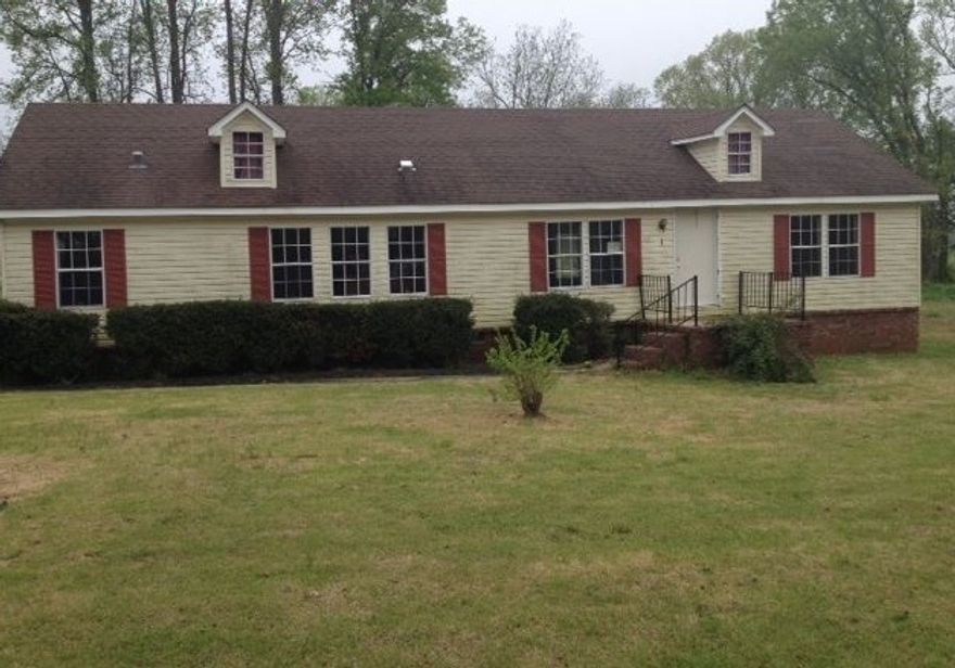 Well kept 3 bedroom 2 bath doublewide with brick skirting.  Spacious kitchen with plenty of counter space.  HUD Owned property For Sale.  For information on bidding, Earnest Money procedures and more, visit:  www.HUDHomestore.com.  Please refer to HUDHomeStore.com for the most recent bidding period details and information on this property.  Property is Sold “AS IS”.  All Offers are to be submitted electronically at:  www.HUDHomeStore.com.  (SEE AGENT CONFIDENTIAL REMARKS FOR FURTHER INSTRUCTIONS)