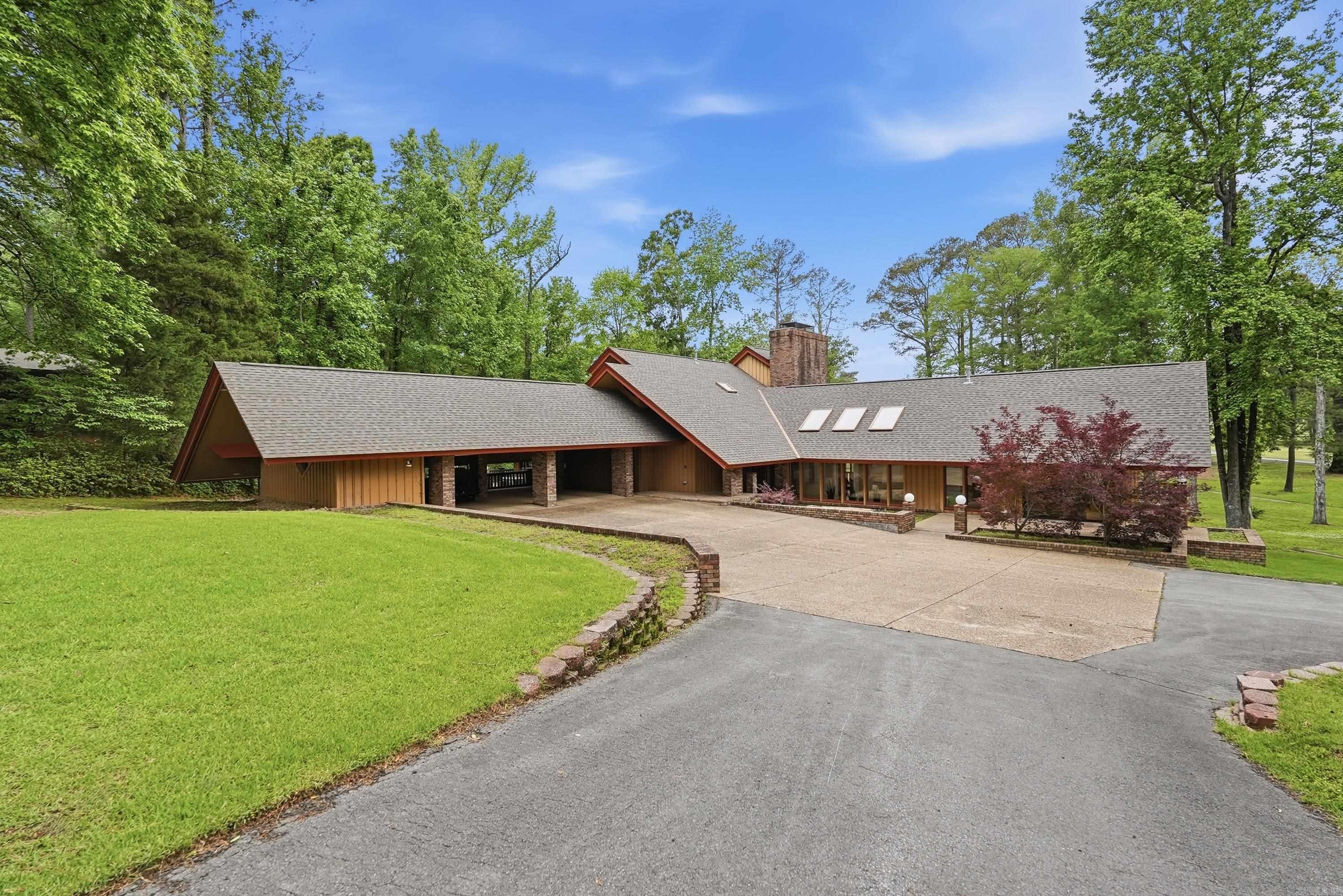 IDYLWOOD - Residential