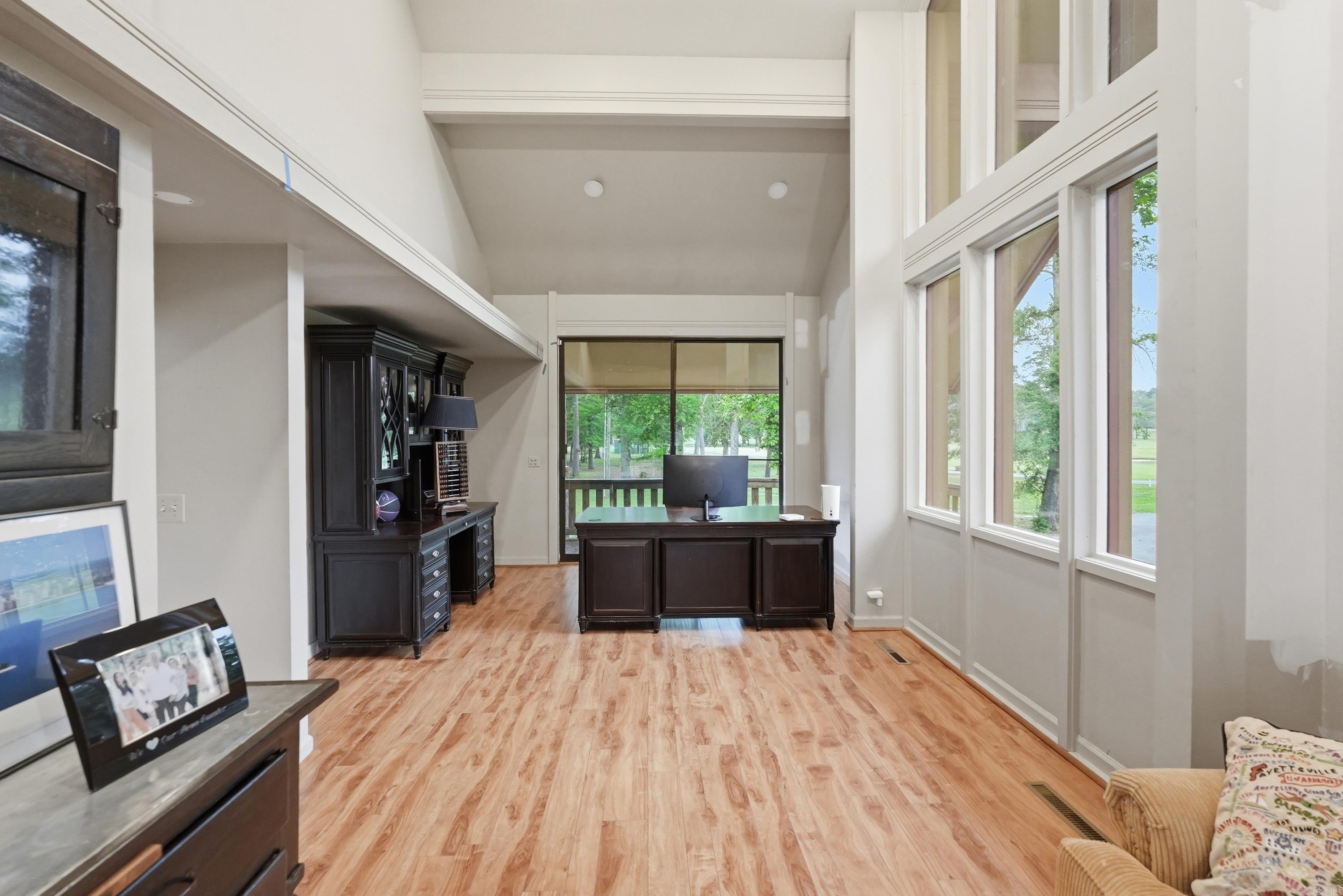 IDYLWOOD - Residential