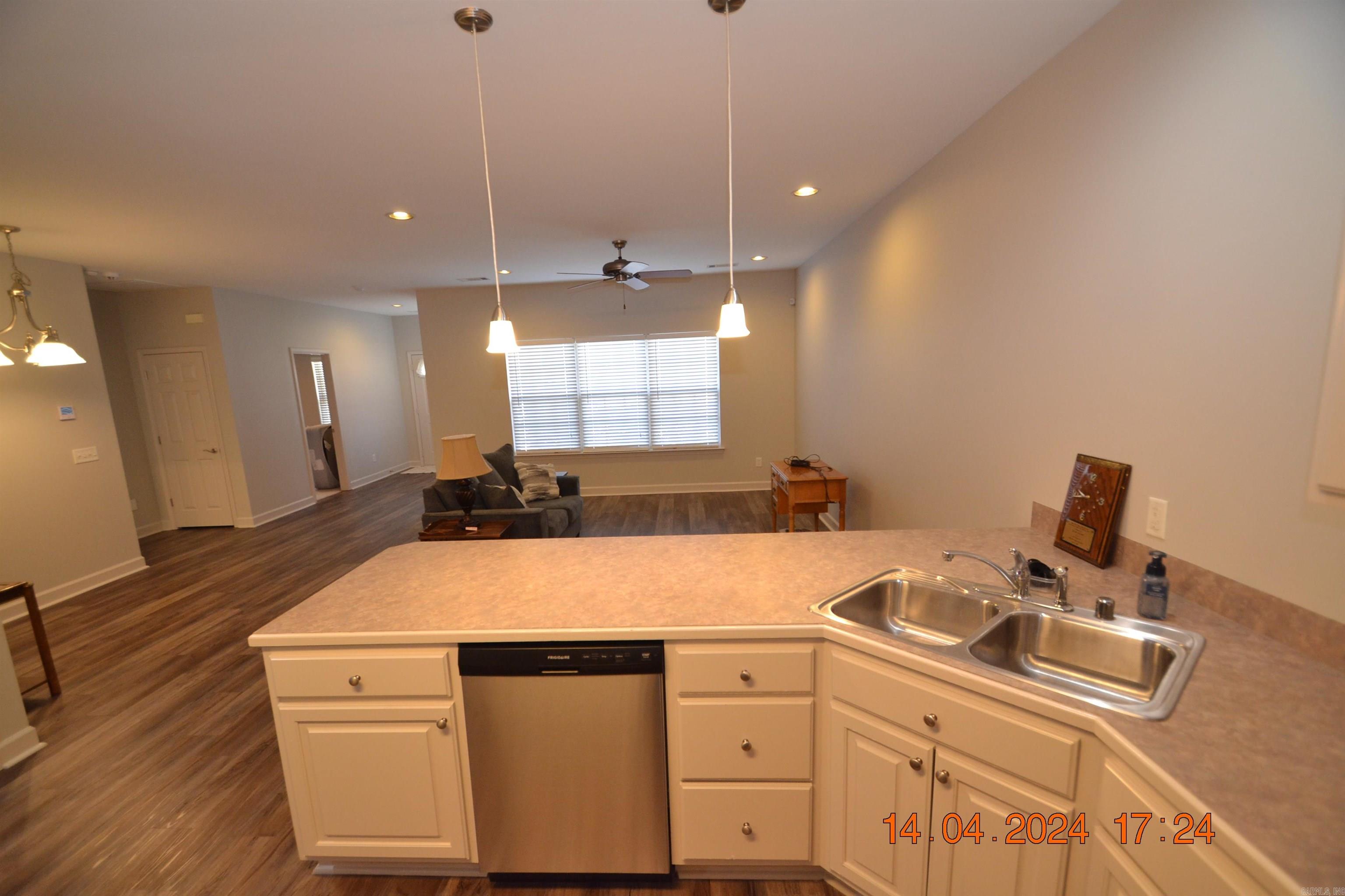 STAGECOACH VILLAGE - Residential