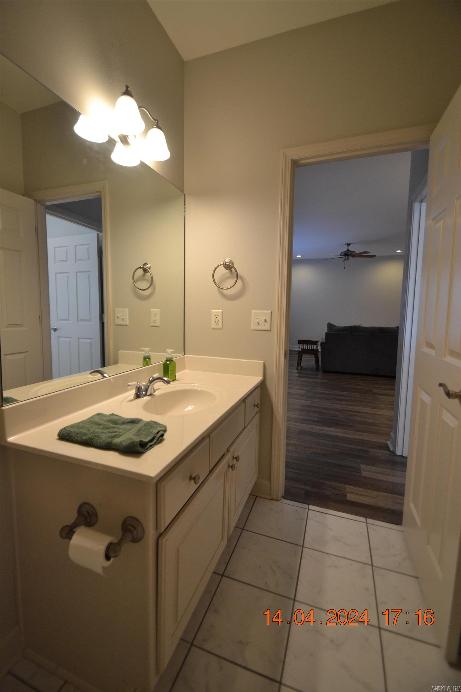 STAGECOACH VILLAGE - Residential