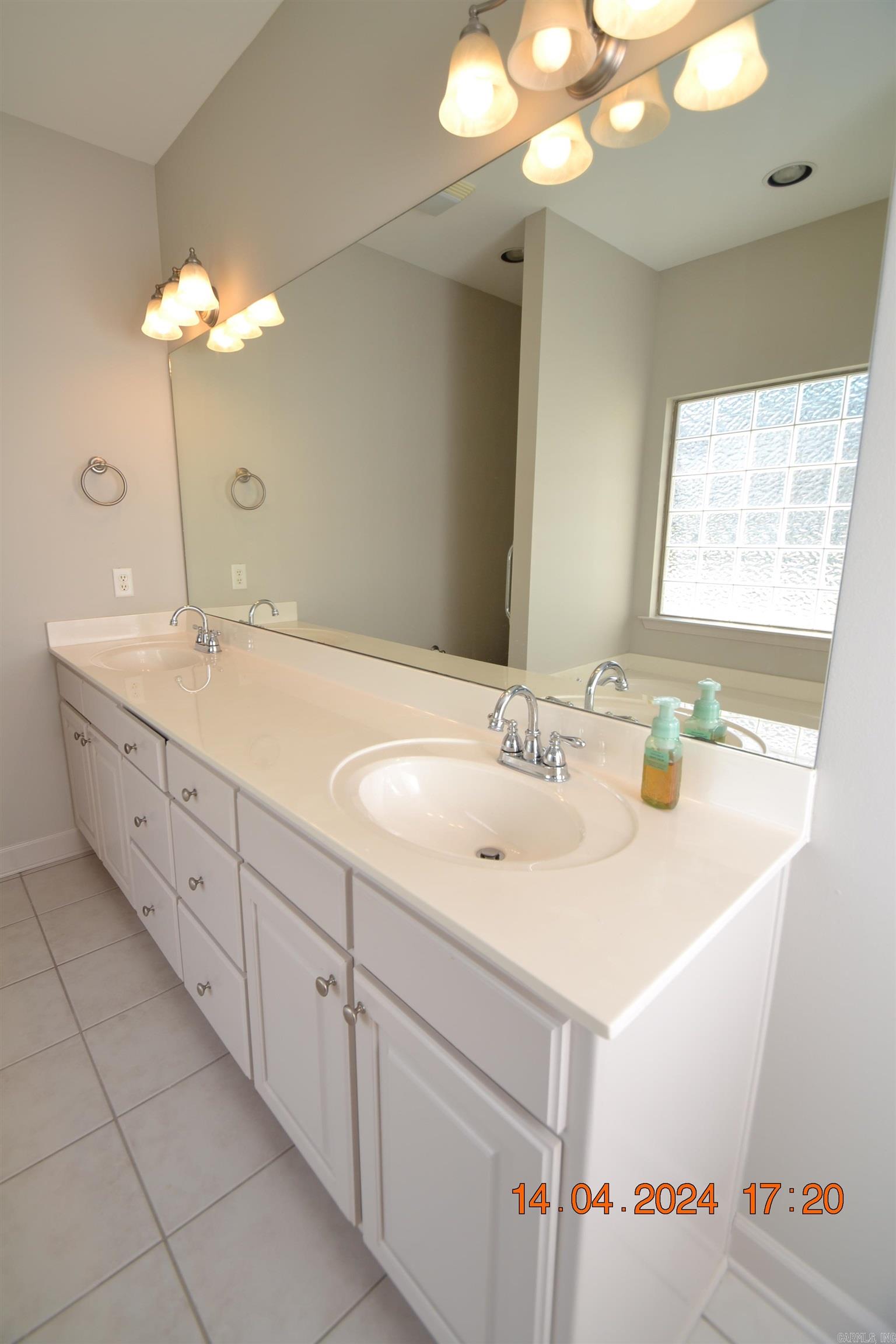 STAGECOACH VILLAGE - Residential