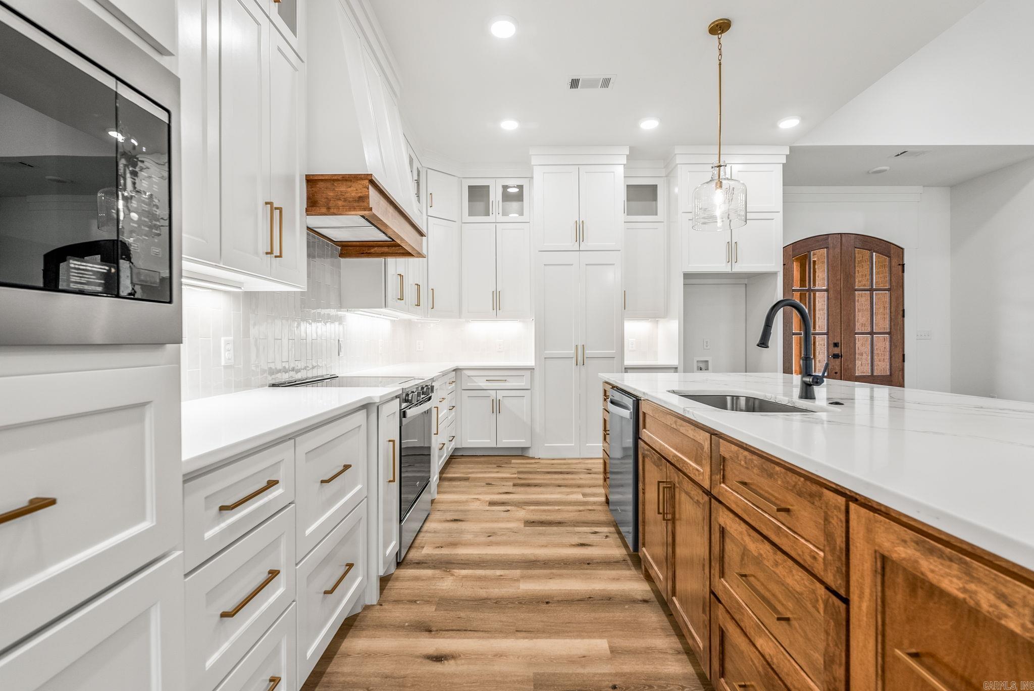 COYOTE RIDGE - Residential