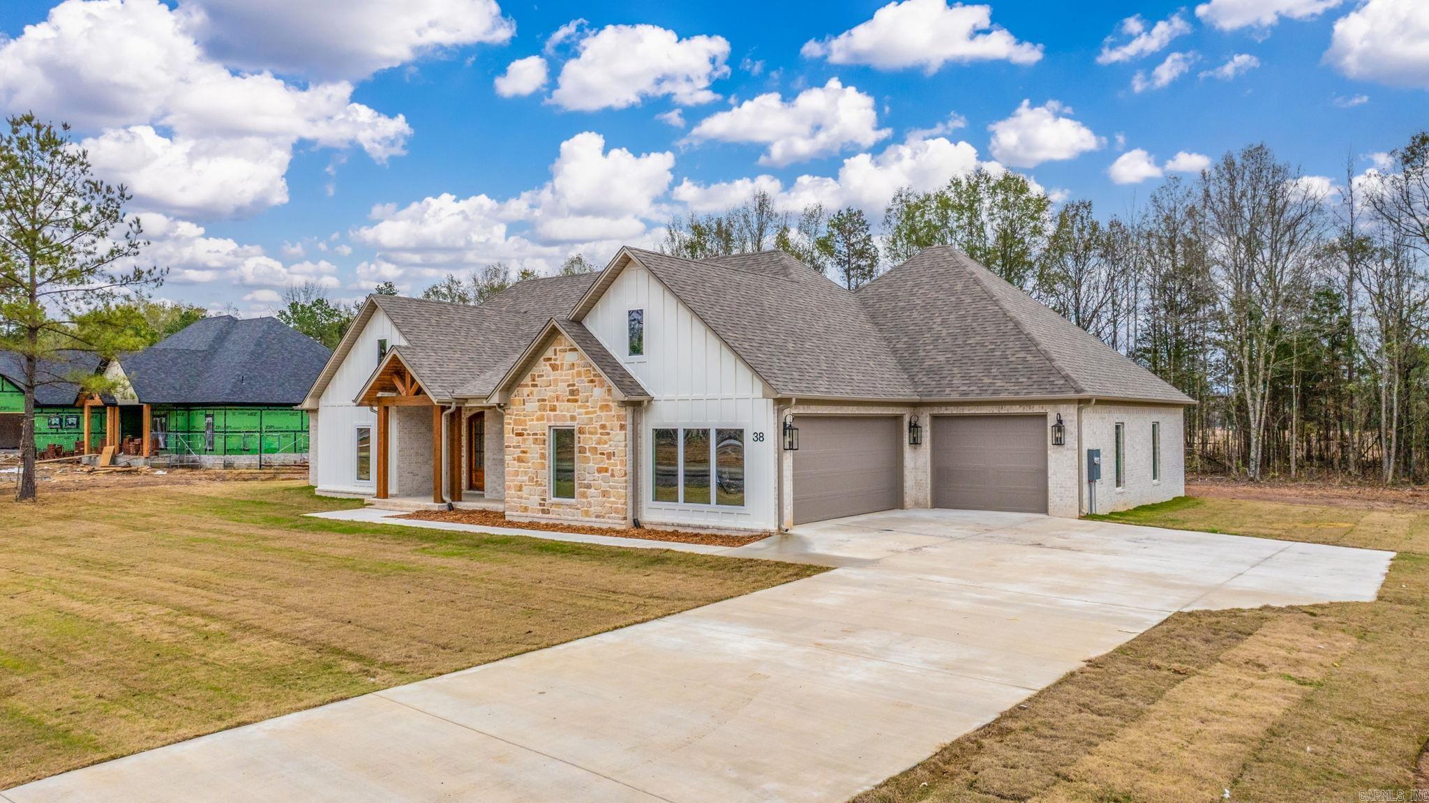 COYOTE RIDGE - Residential