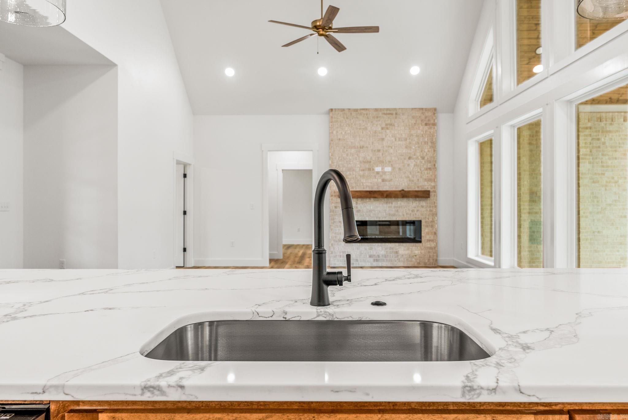 COYOTE RIDGE - Residential