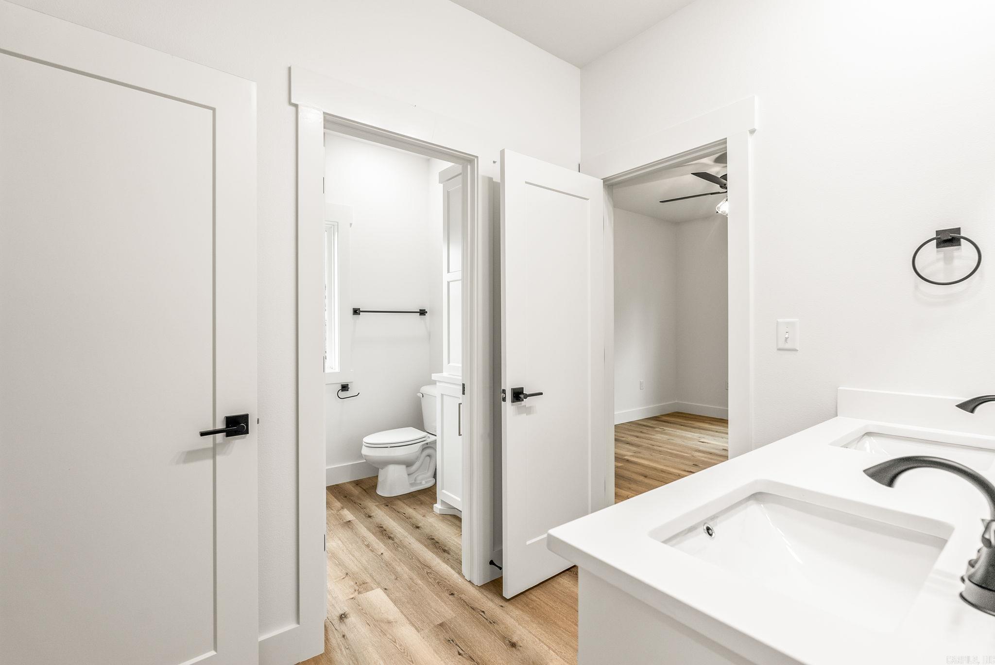 COYOTE RIDGE - Residential