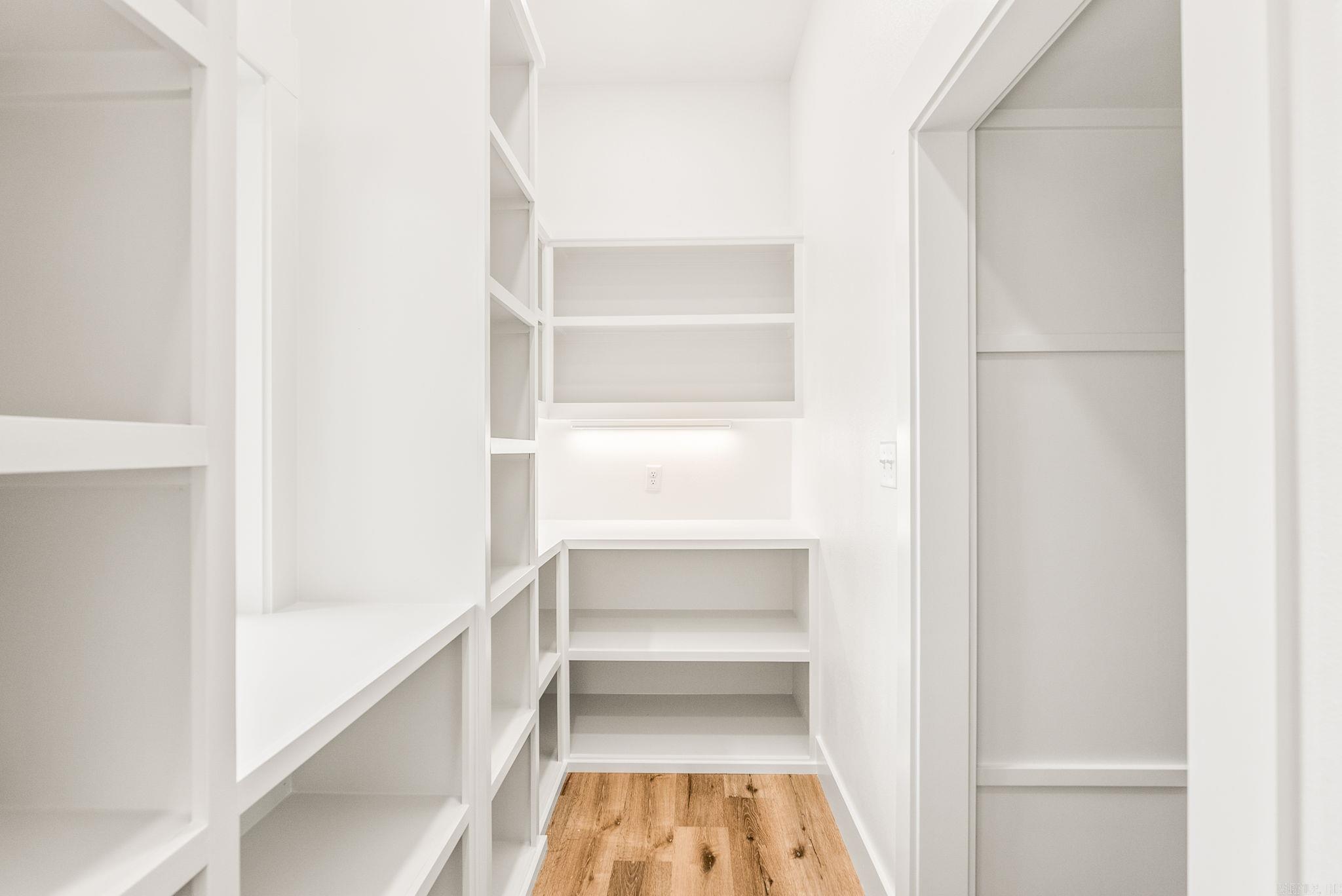 COYOTE RIDGE - Residential