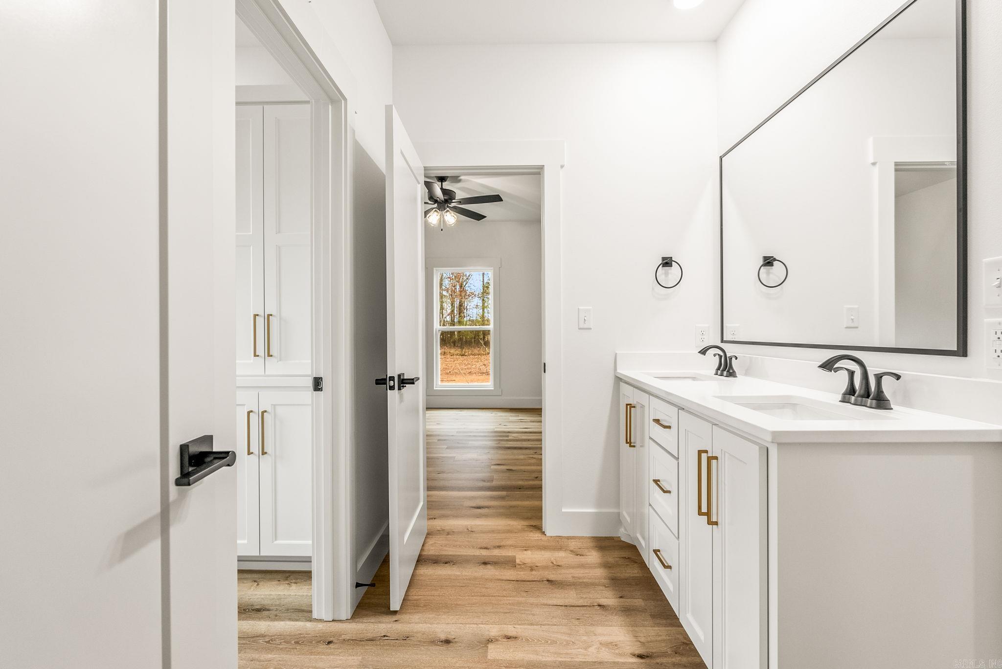 COYOTE RIDGE - Residential