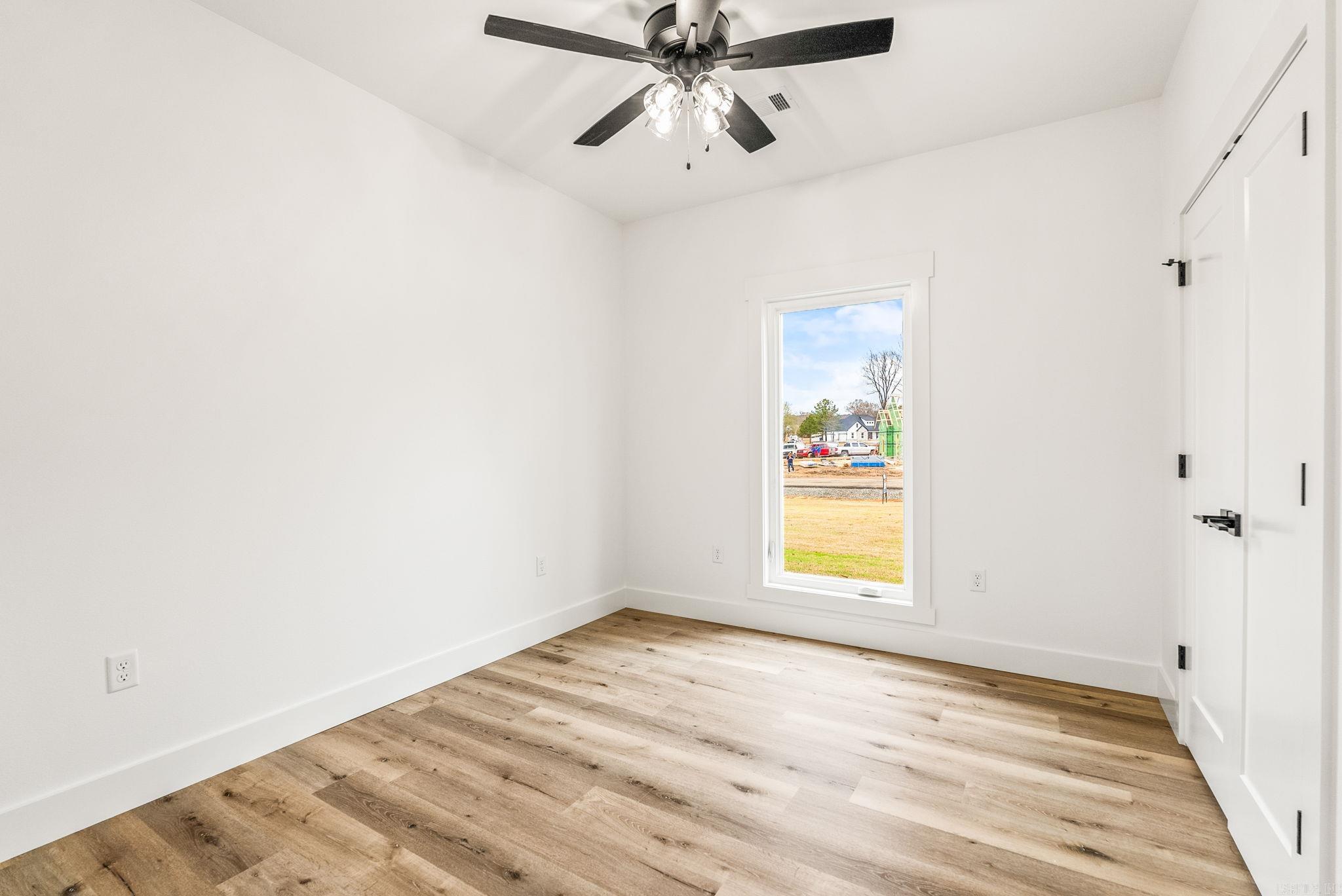 COYOTE RIDGE - Residential