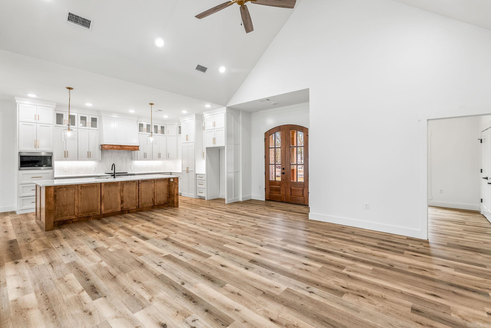 COYOTE RIDGE - Residential